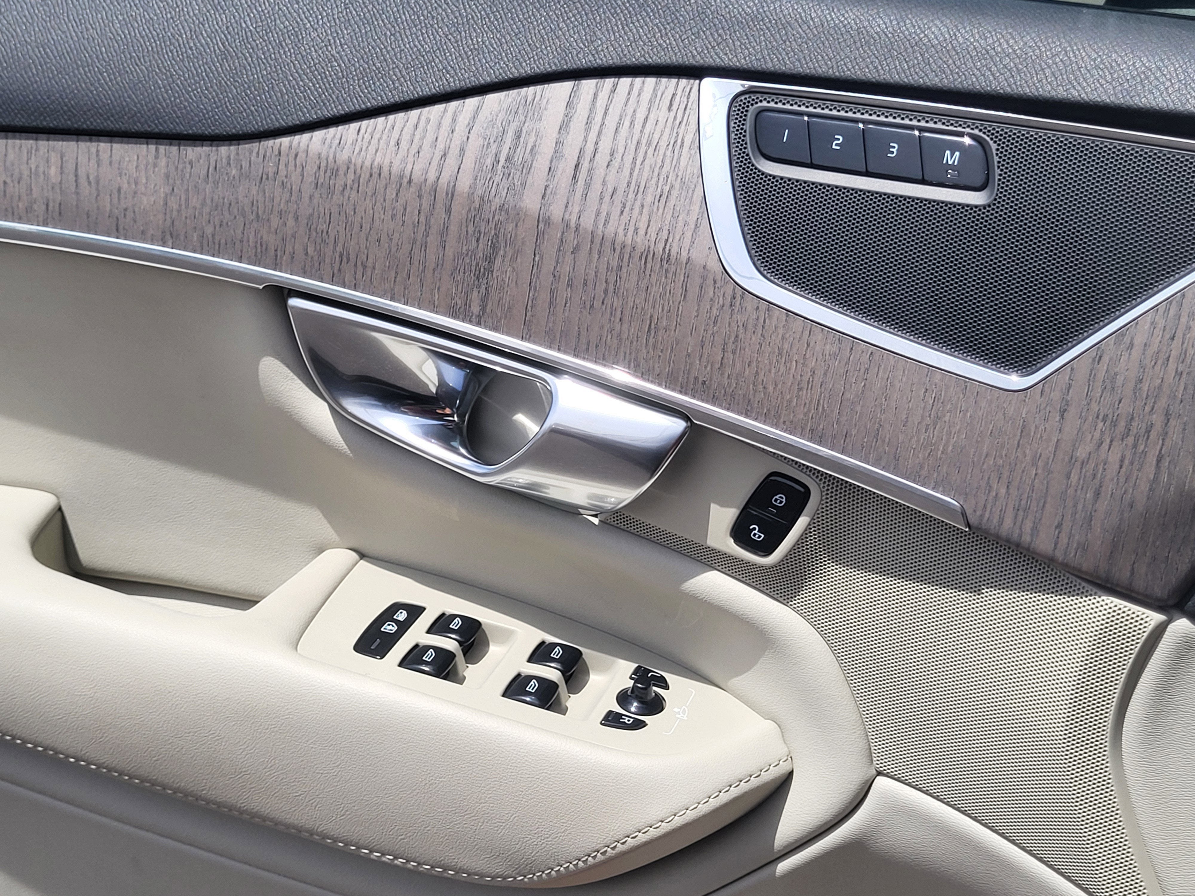 2023 Volvo XC90 B6 Plus 7-Seater