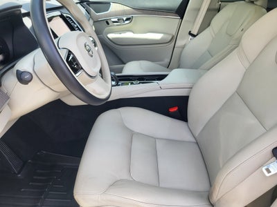 2023 Volvo XC90 B6 Plus 7-Seater