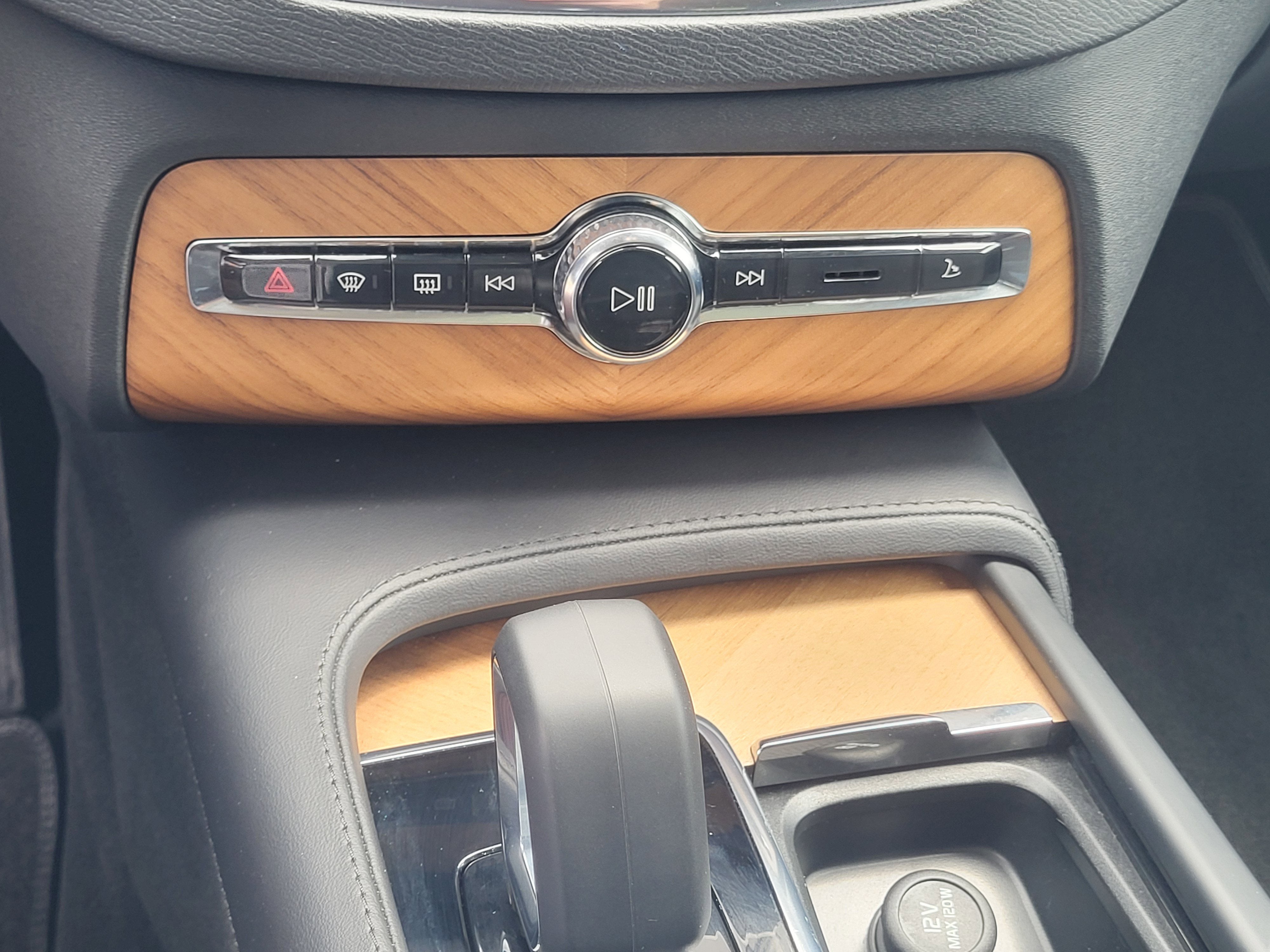 2023 Volvo XC90 B6 Plus 7-Seater