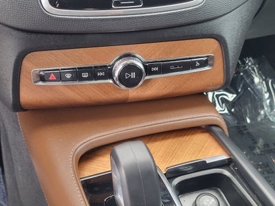 2023 Volvo XC90 B6 Plus 7-Seater