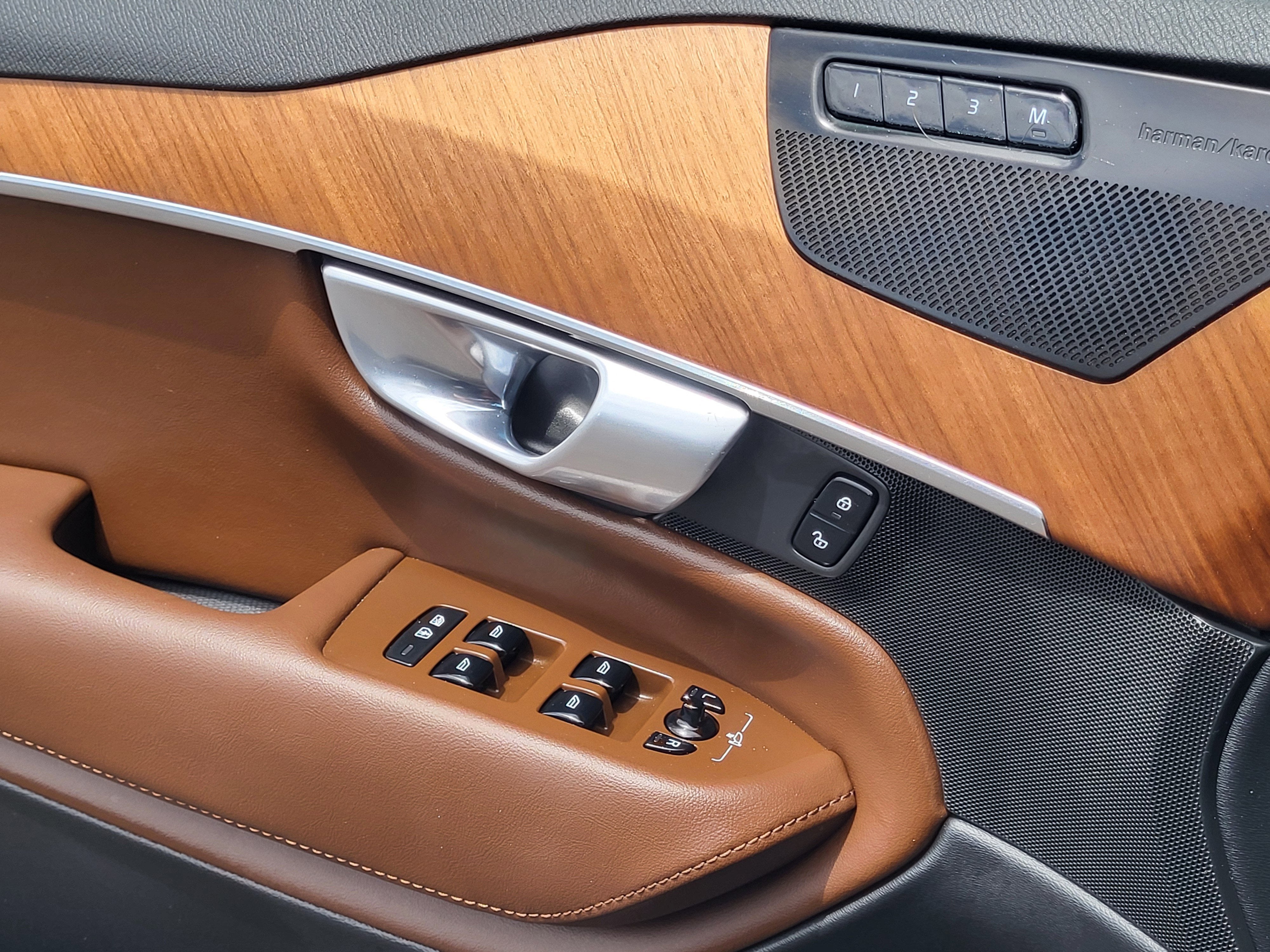 2023 Volvo XC90 B6 Plus 7-Seater