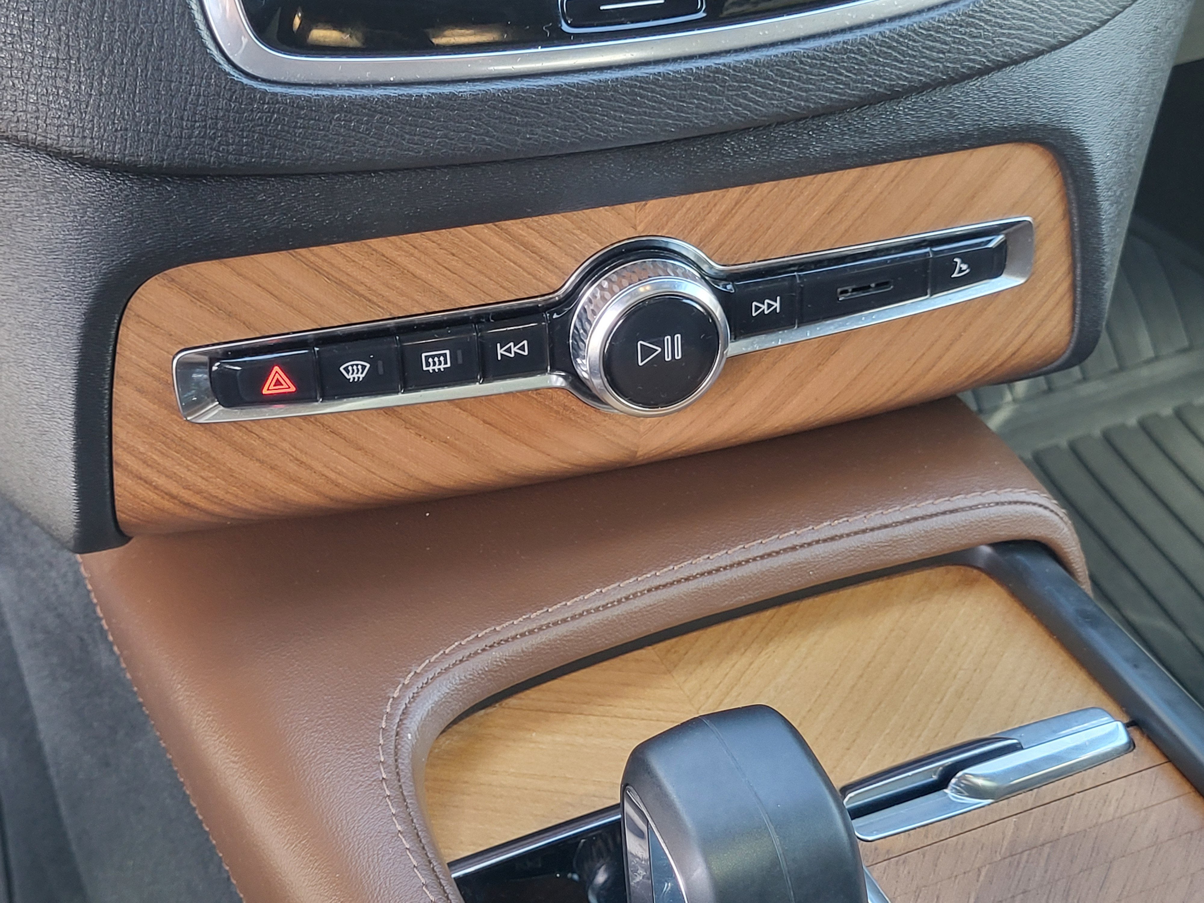 2023 Volvo XC90 B6 Plus 7-Seater