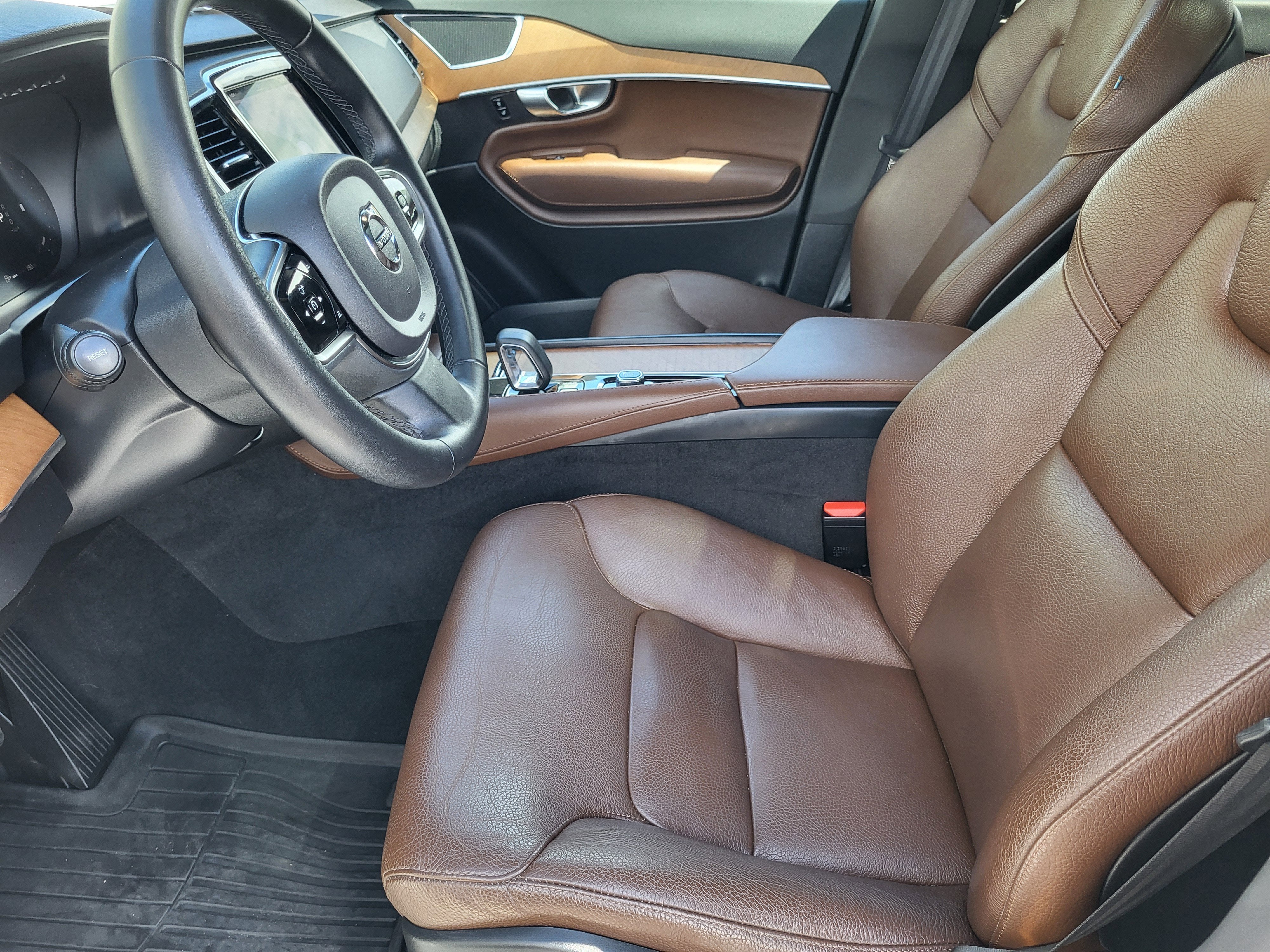 2023 Volvo XC90 B6 Plus 7-Seater