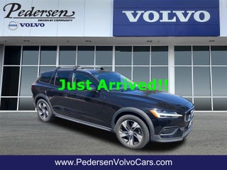 2020 Volvo V60 Cross Country T5