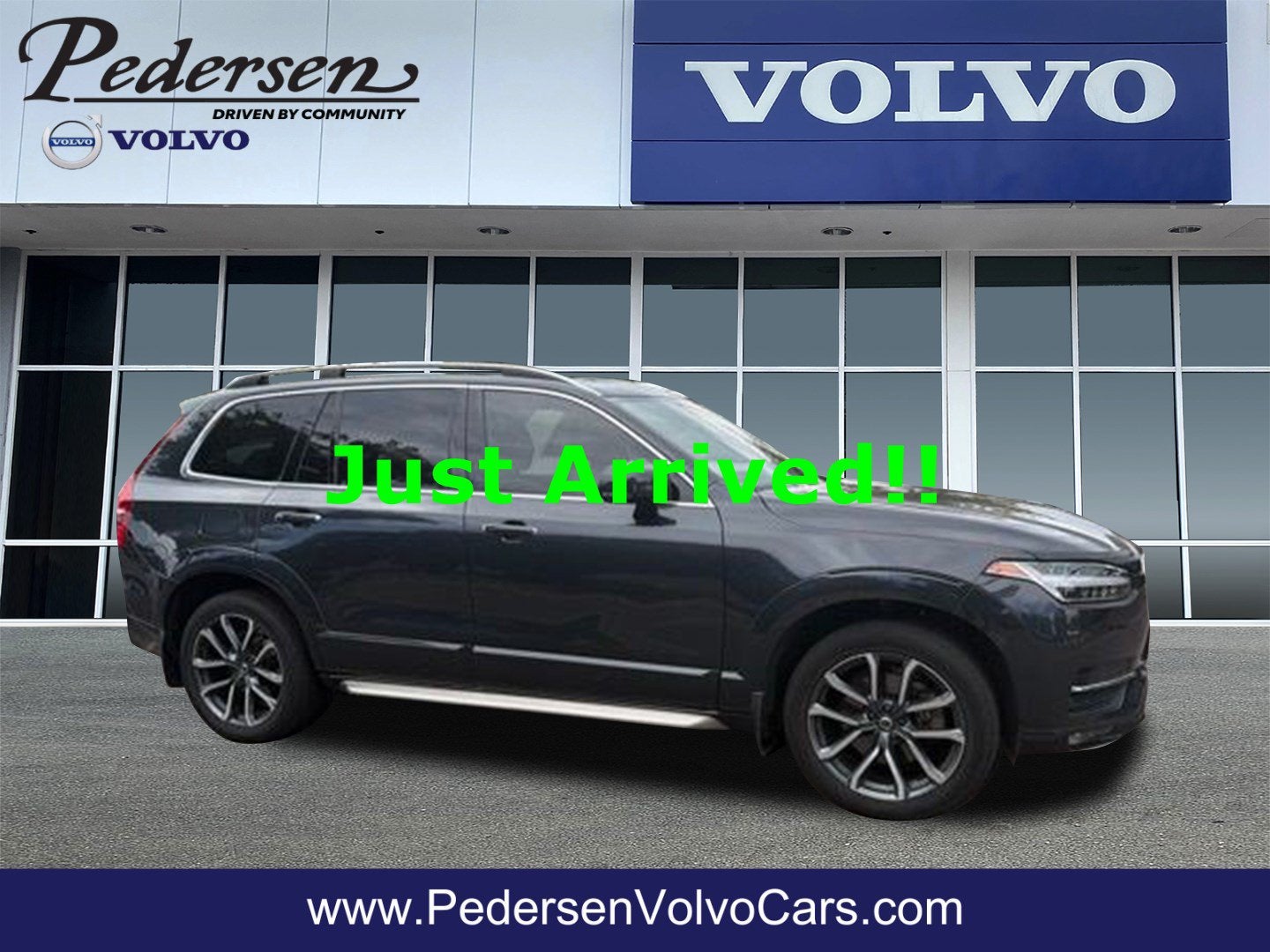 2016 Volvo XC90 T6 Momentum