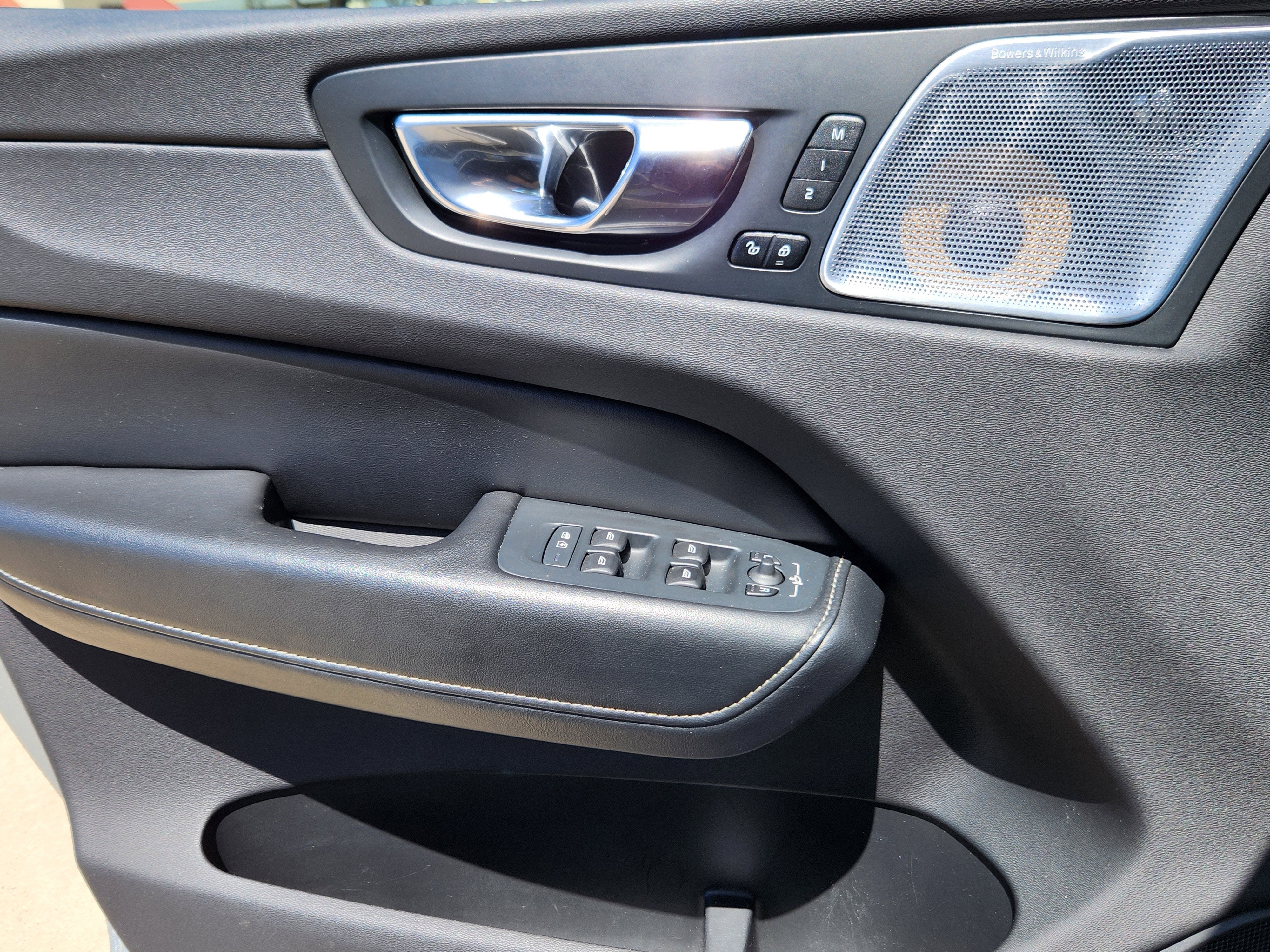 2018 Volvo XC60 Hybrid T8 Inscription