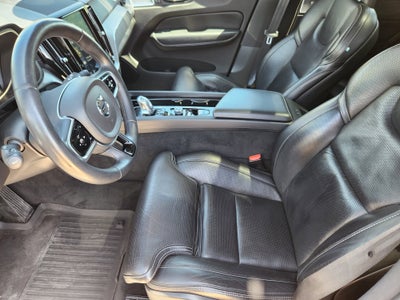 2018 Volvo XC60 Hybrid T8 Inscription