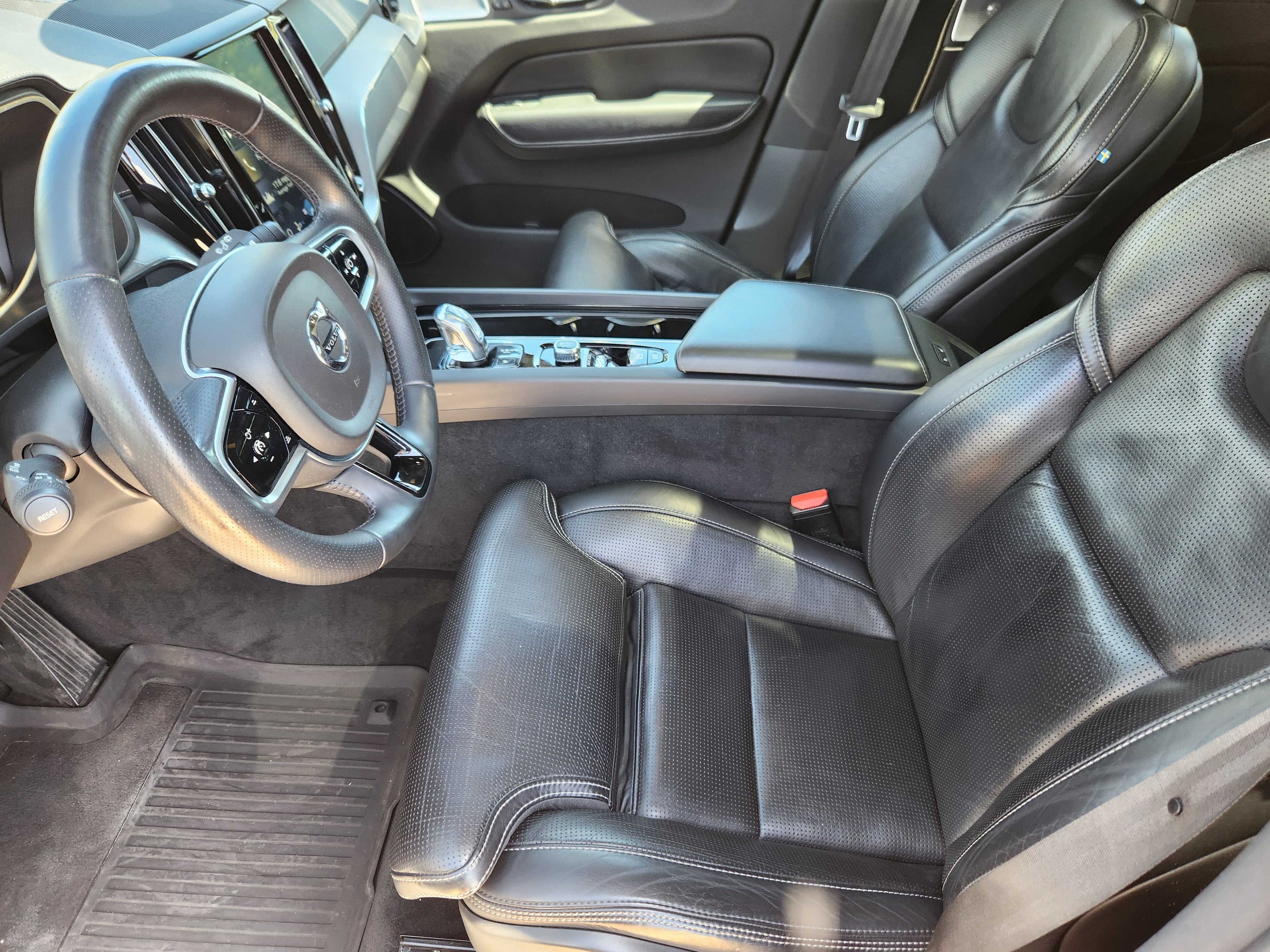 2018 Volvo XC60 Hybrid T8 Inscription