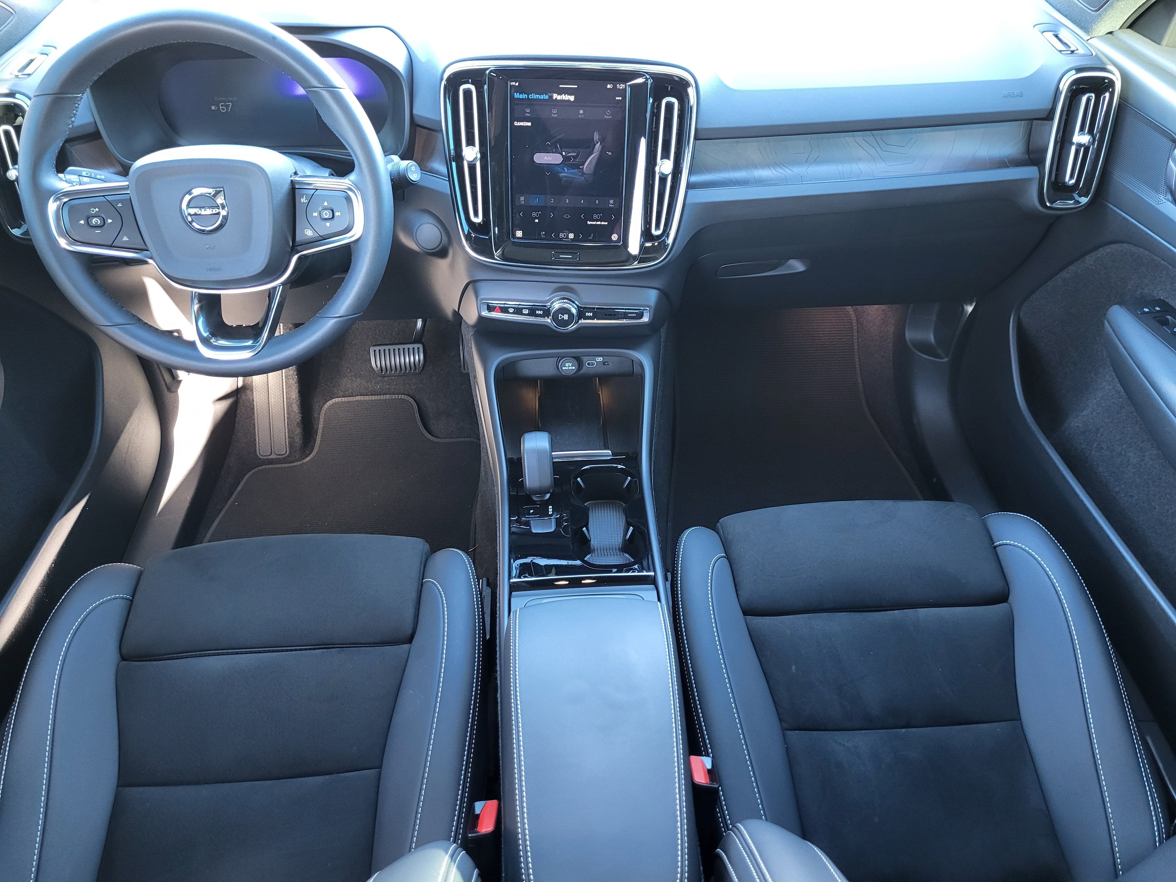 2023 Volvo XC40 Recharge Pure Electric Twin Plus