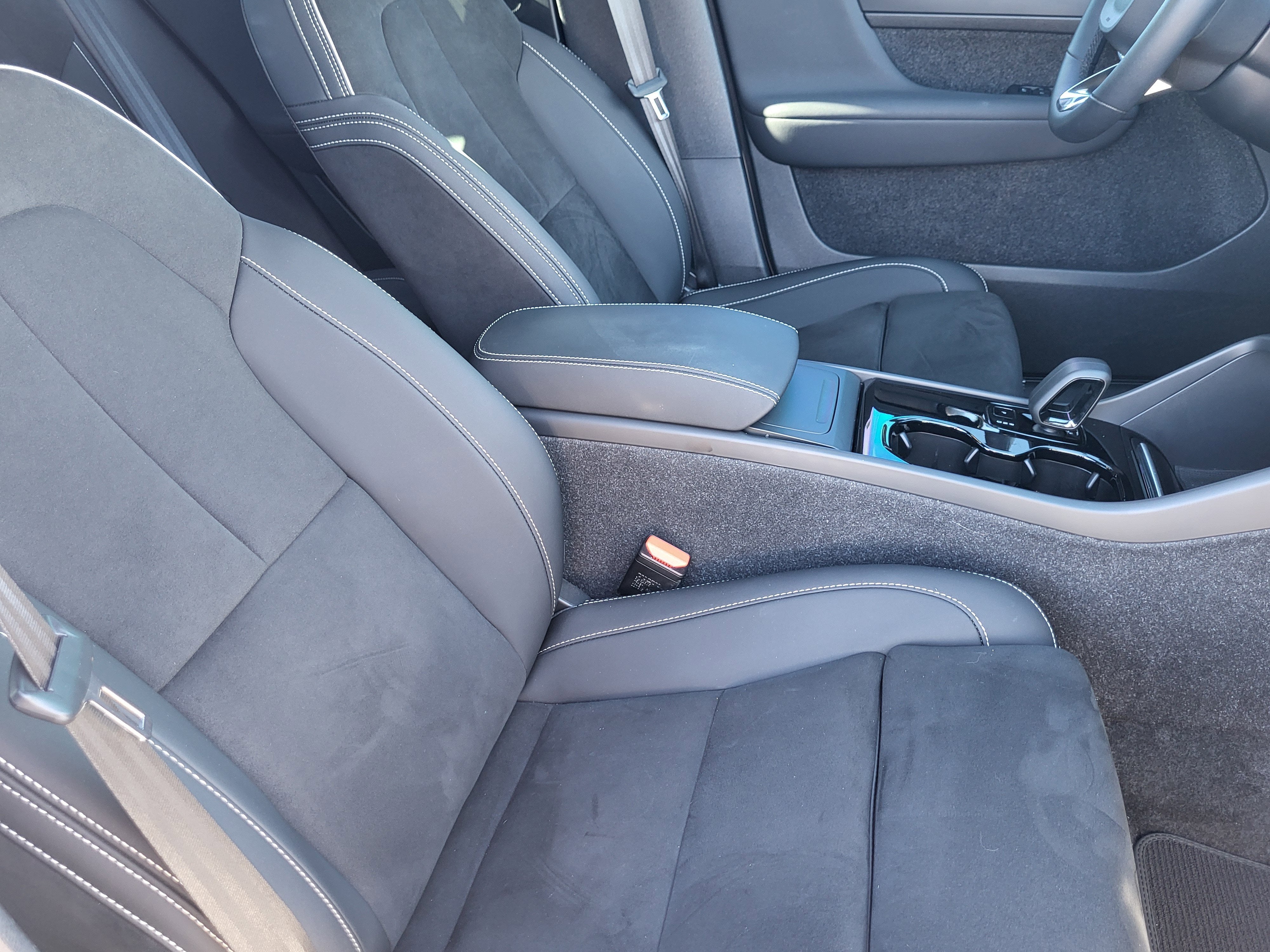 2023 Volvo XC40 Recharge Pure Electric Twin Plus