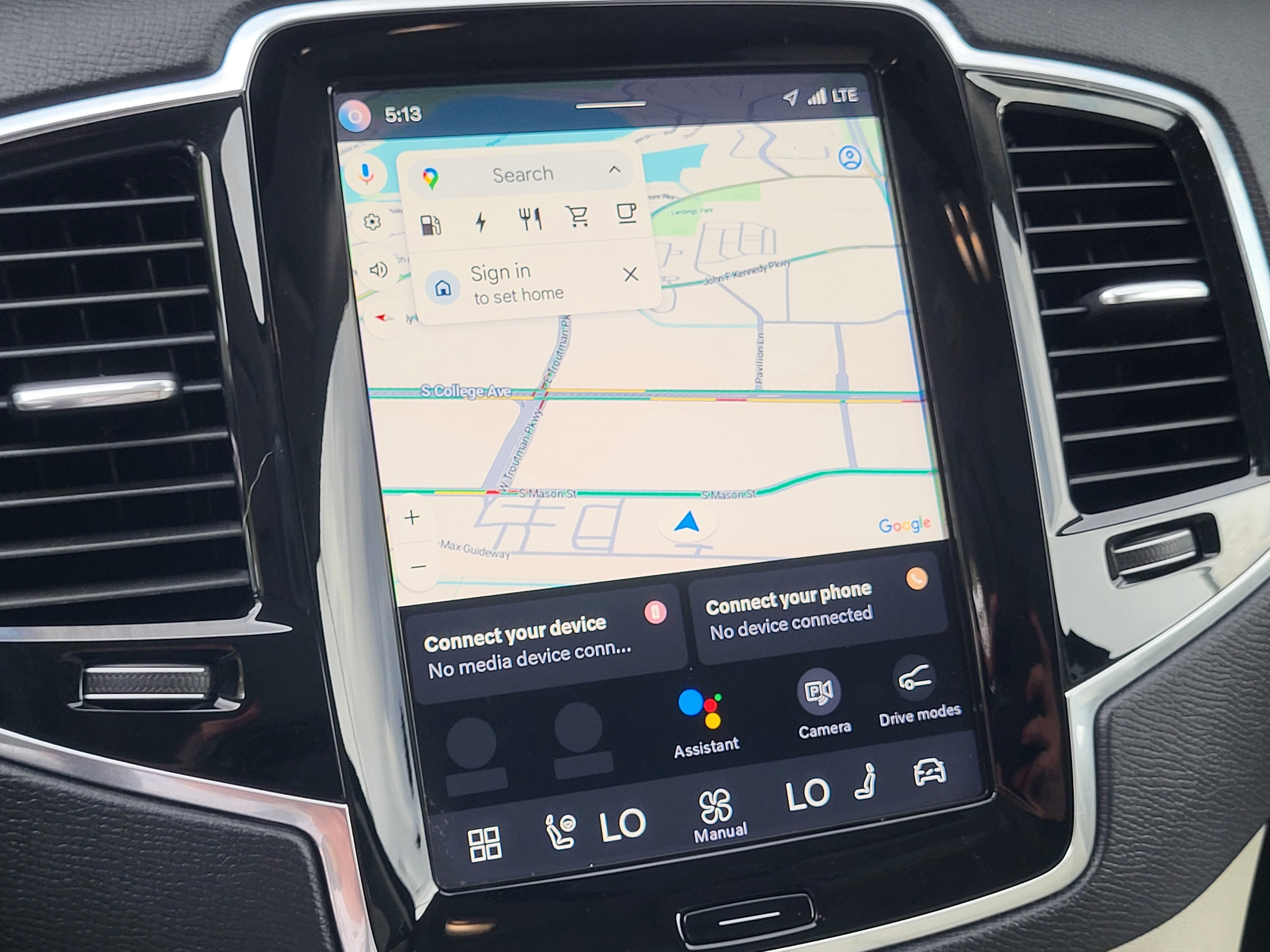 2024 Volvo XC90 Recharge Plug-In Hybrid T8 Plus Bright Theme 7 Passenger