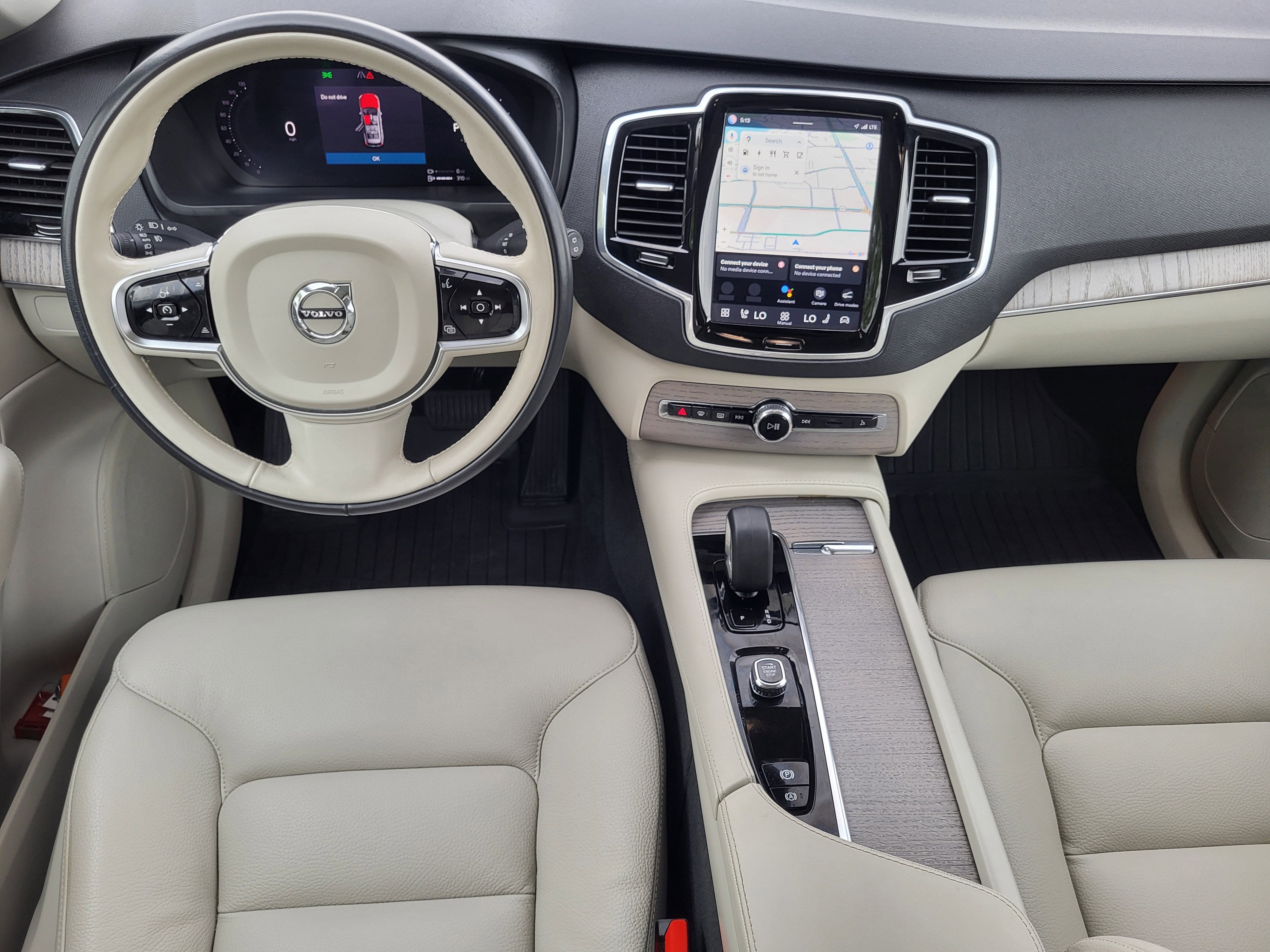 2024 Volvo XC90 Recharge Plug-In Hybrid T8 Plus Bright Theme 7 Passenger