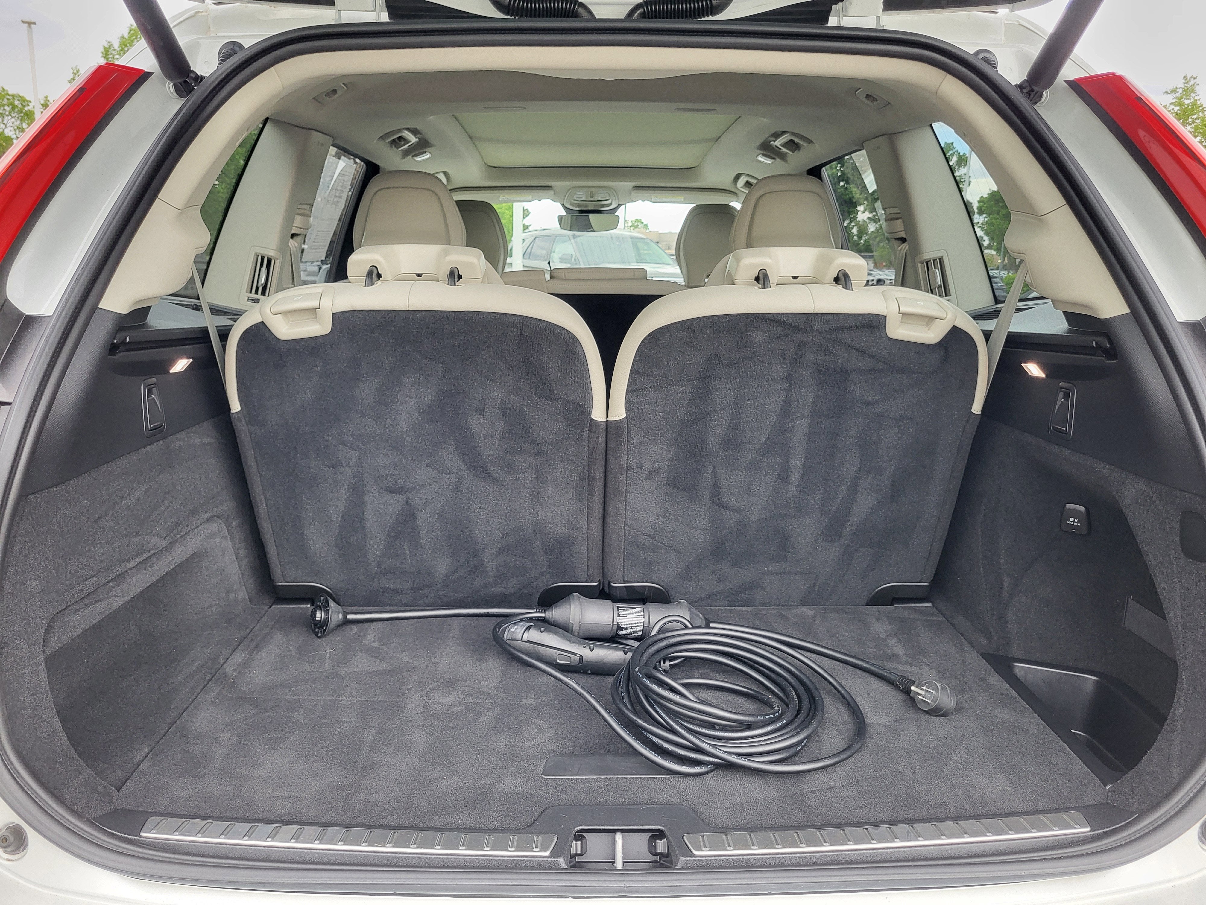 2024 Volvo XC90 Recharge Plug-In Hybrid T8 Plus Bright Theme 7 Passenger