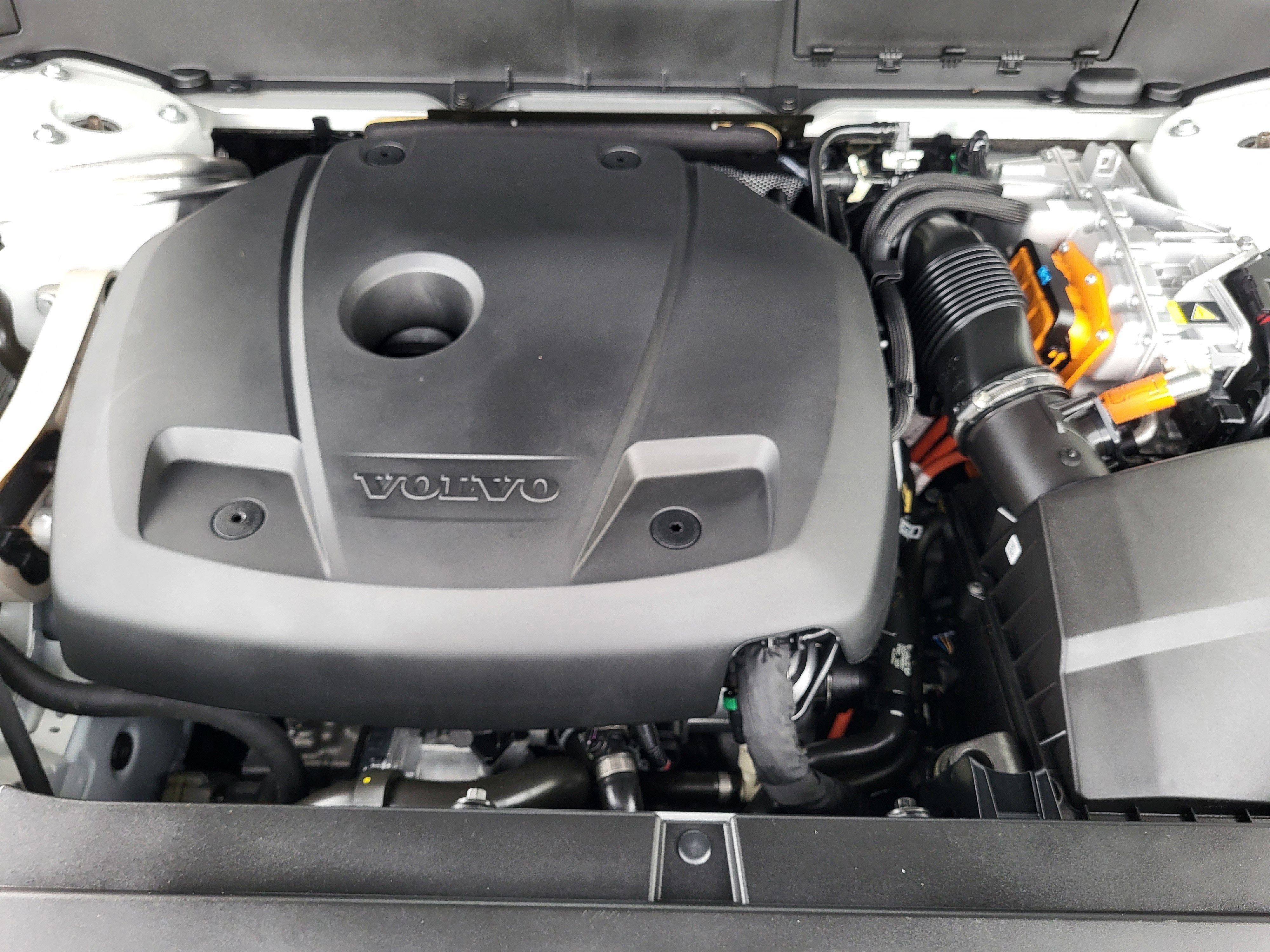 2024 Volvo XC90 Recharge Plug-In Hybrid T8 Plus Bright Theme 7 Passenger