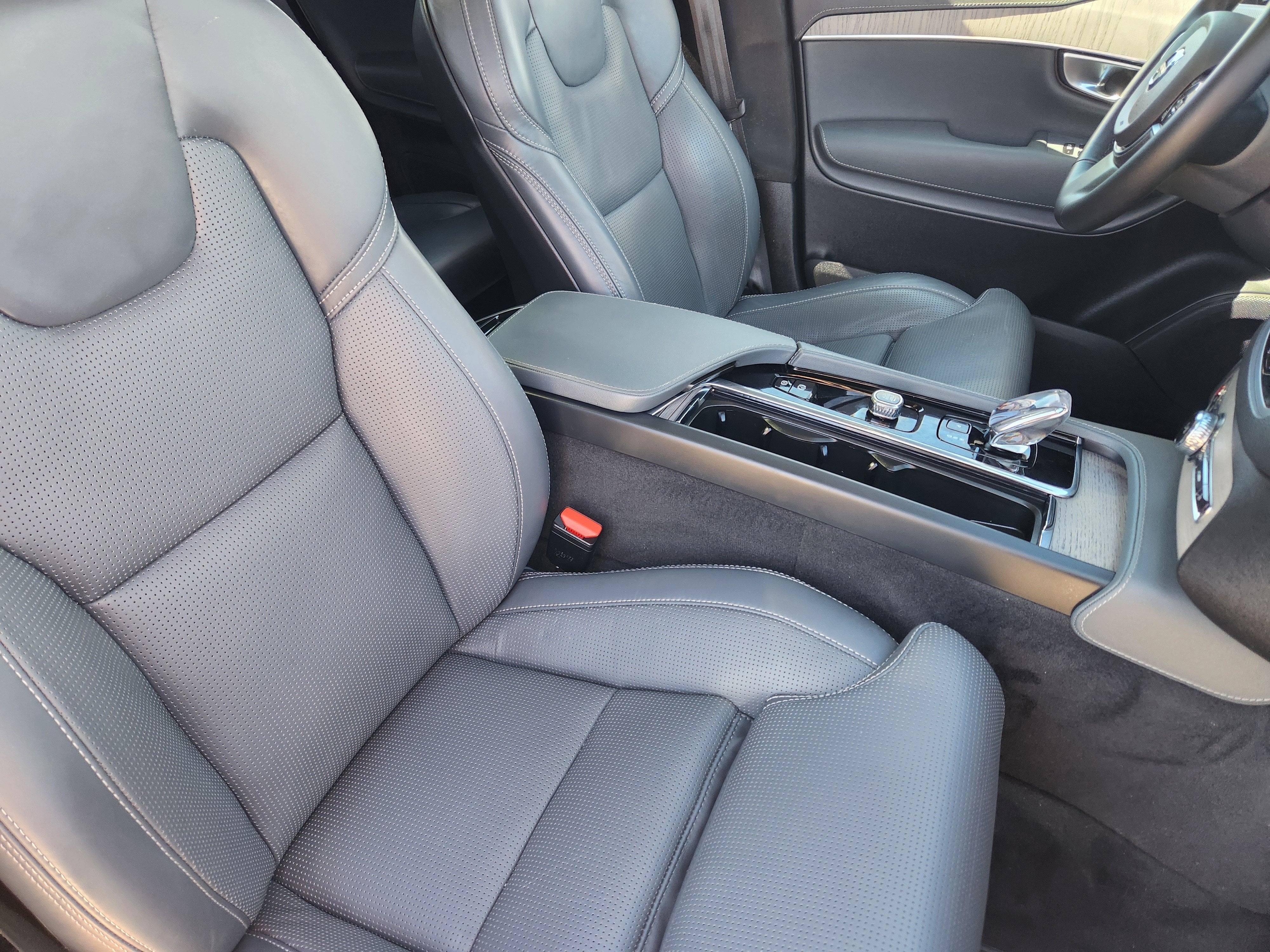 2024 Volvo XC90 Recharge Plug-In Hybrid Ultimate