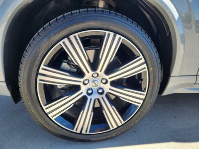 2024 Volvo XC90 Recharge Plug-In Hybrid Ultimate