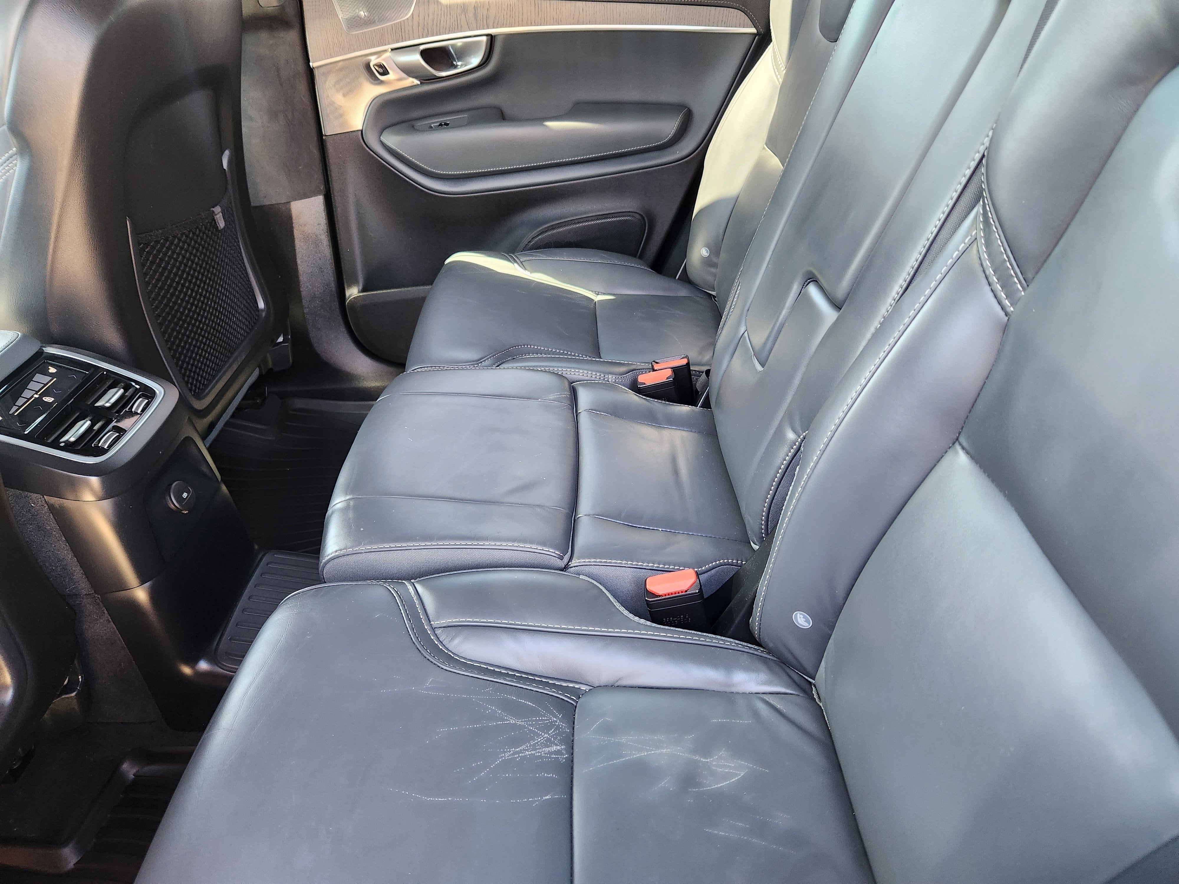 2024 Volvo XC90 Recharge Plug-In Hybrid Ultimate