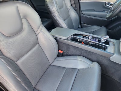 2024 Volvo XC90 Recharge Plug-In Hybrid Ultimate