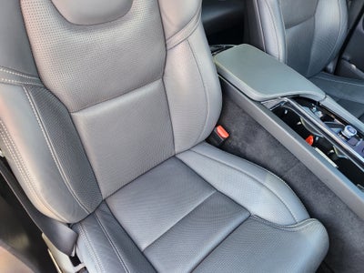 2024 Volvo XC90 Recharge Plug-In Hybrid Ultimate