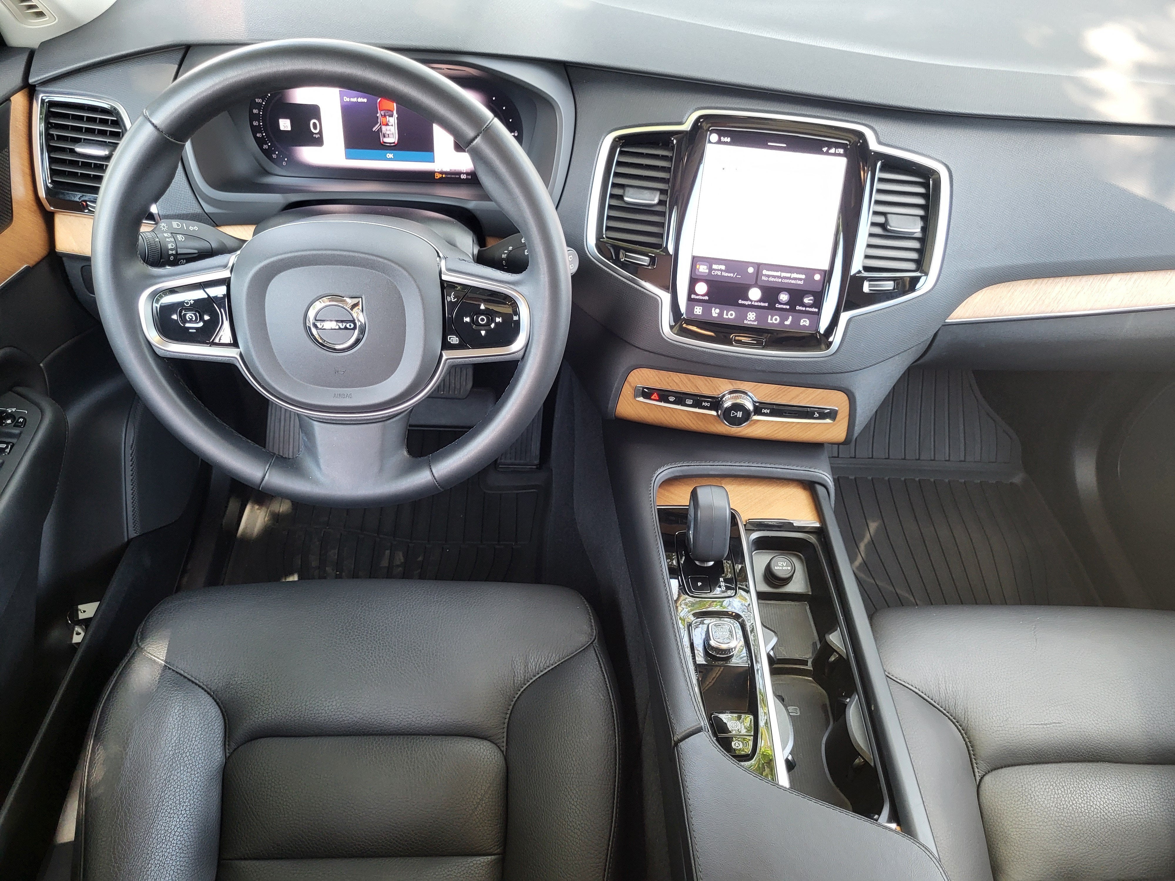 2023 Volvo XC90 Recharge Plug-In Hybrid T8 Plus Bright Theme 7 Passenger