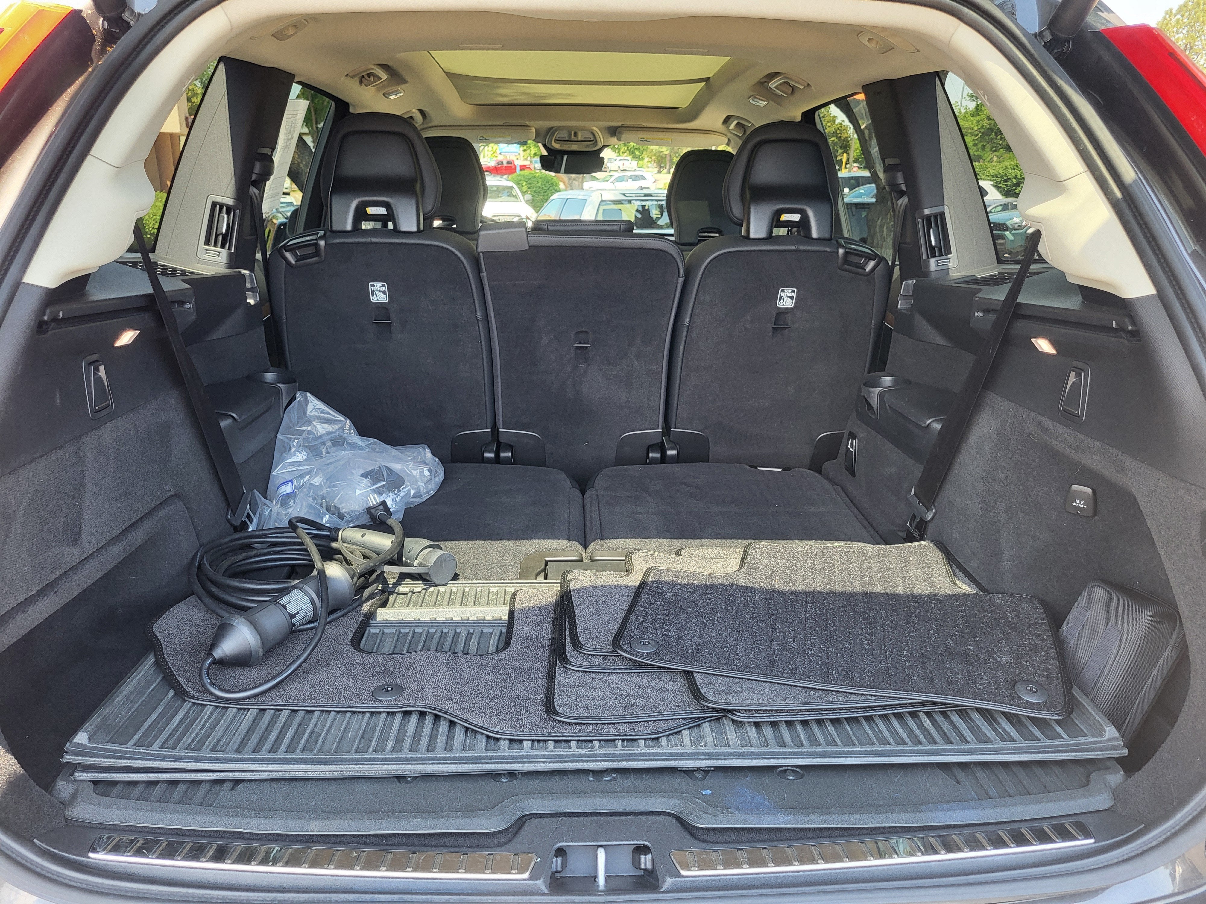 2023 Volvo XC90 Recharge Plug-In Hybrid T8 Plus Bright Theme 7 Passenger