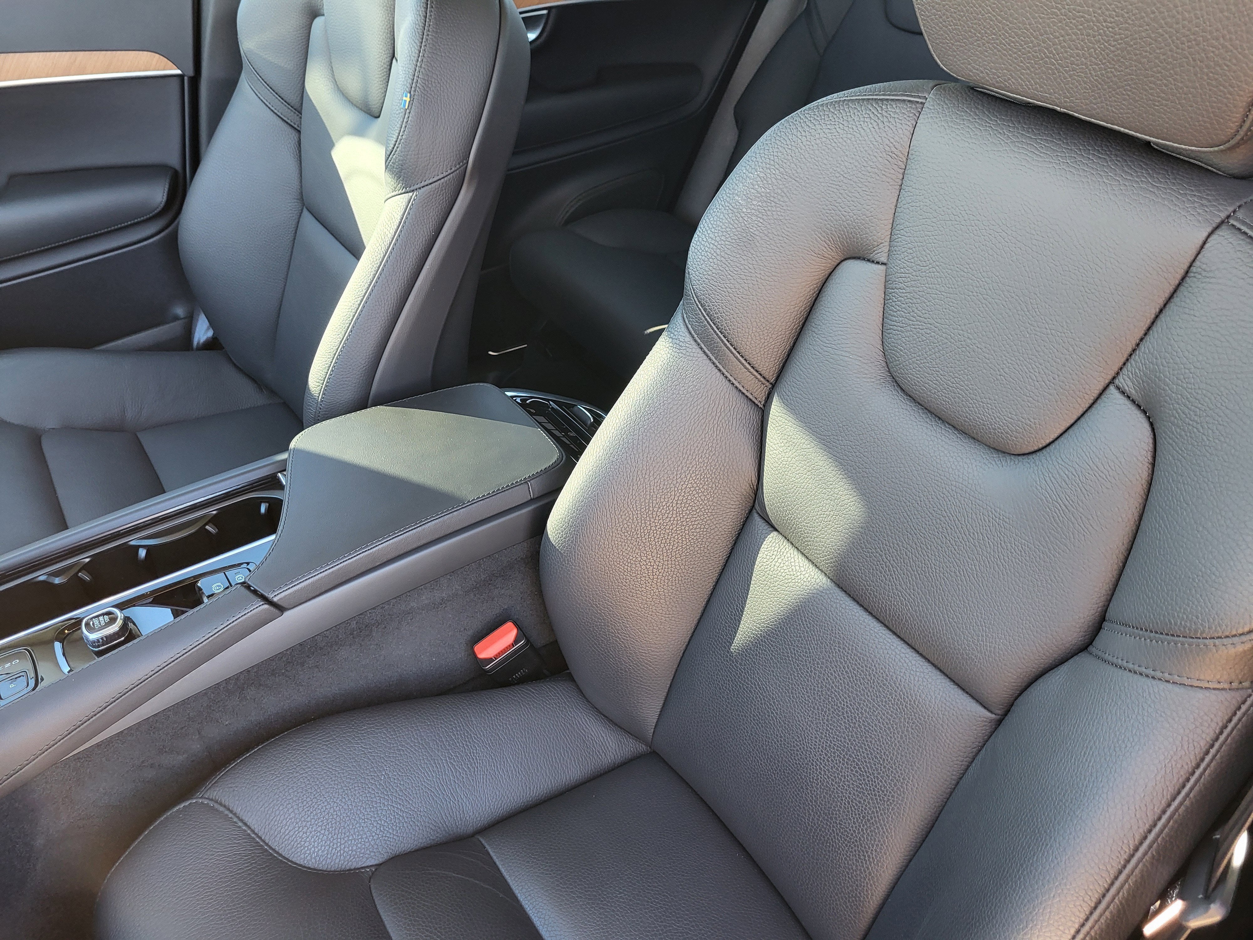 2023 Volvo XC90 Recharge Plug-In Hybrid T8 Plus Bright Theme 7 Passenger