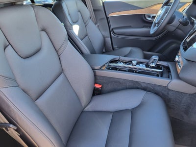 2023 Volvo XC90 Recharge Plug-In Hybrid T8 Plus Bright Theme 7 Passenger