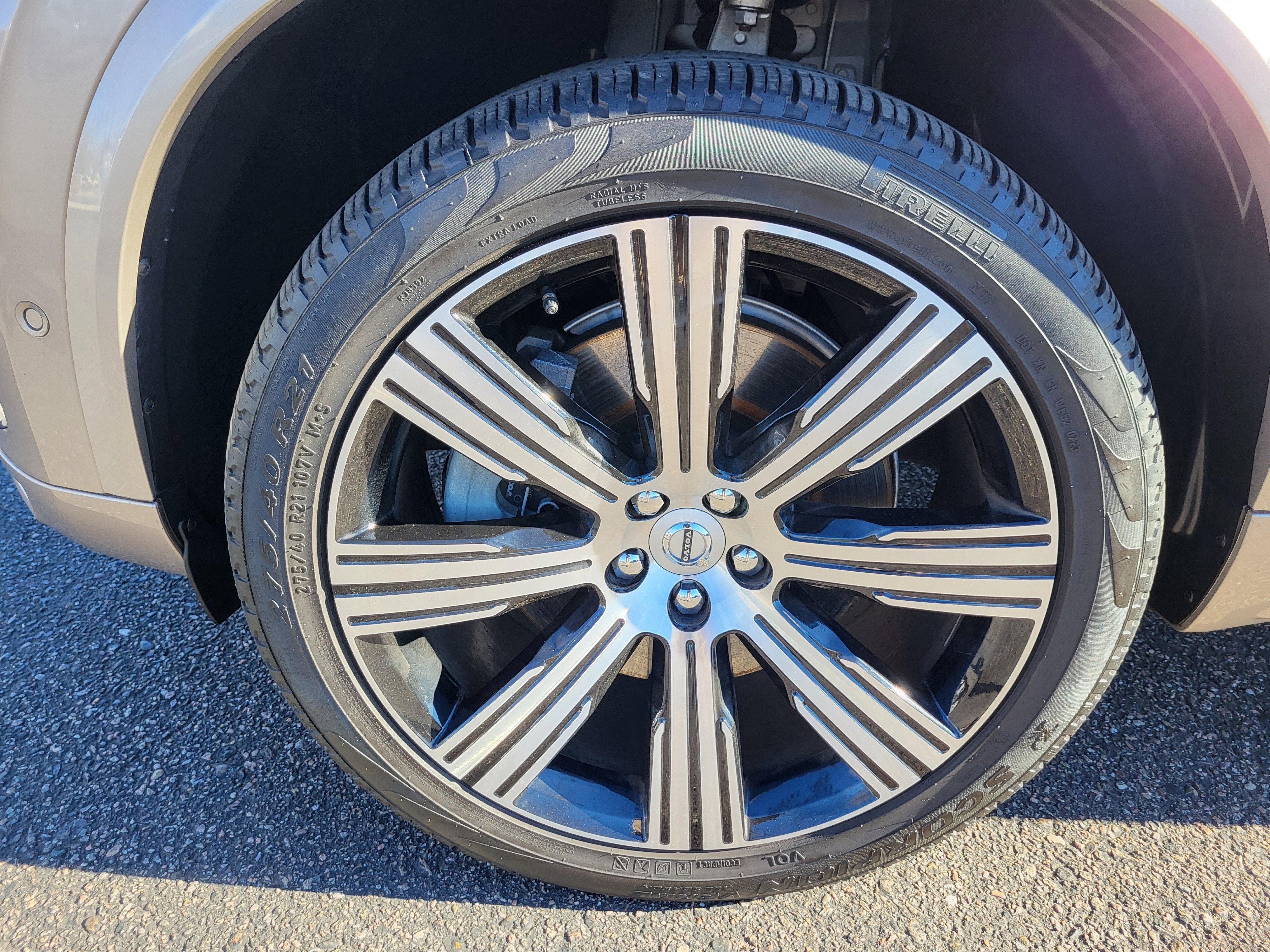 2023 Volvo XC90 Recharge Plug-In Hybrid T8 Plus Bright Theme 7 Passenger