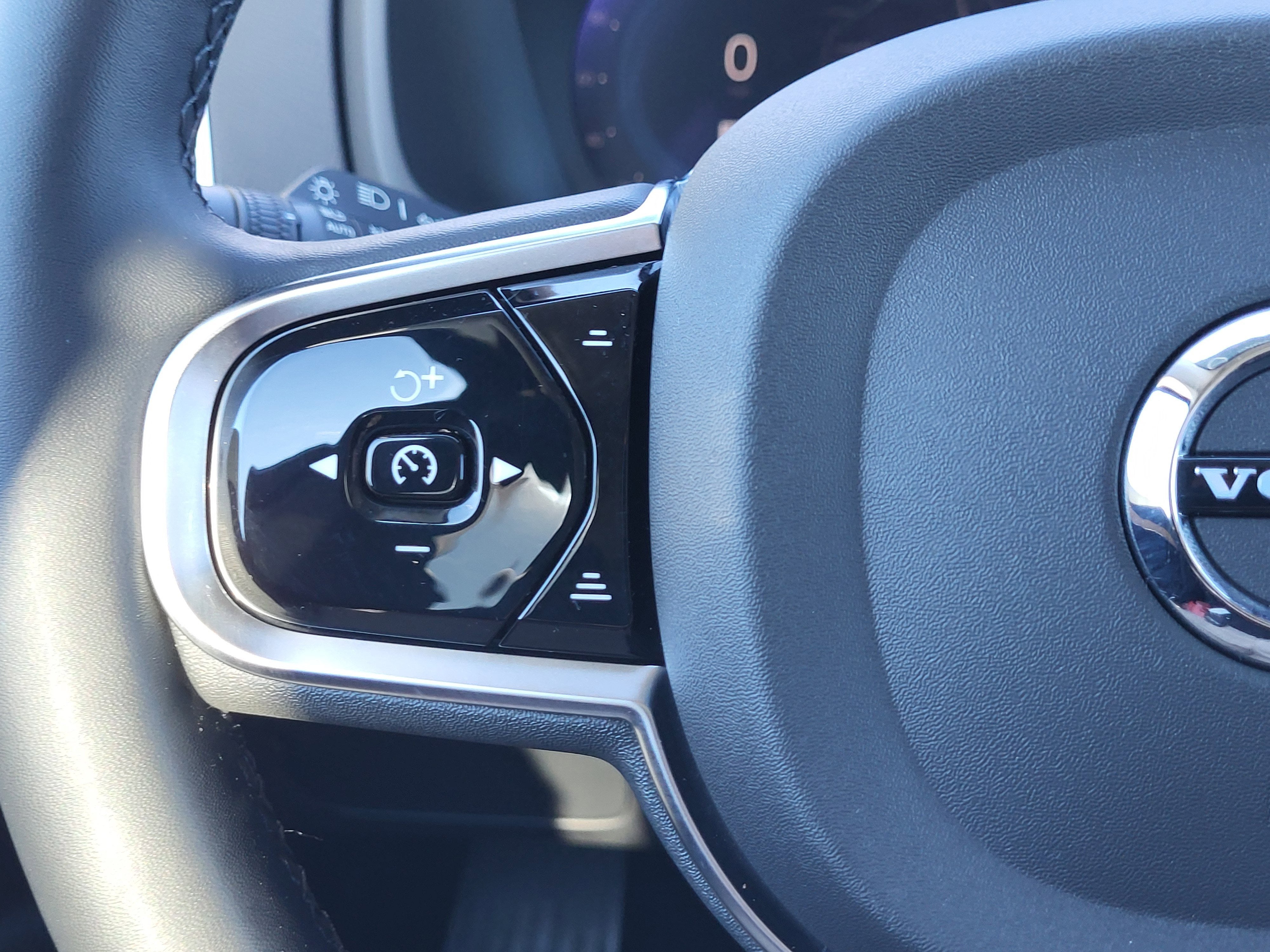 2023 Volvo XC90 Recharge Plug-In Hybrid T8 Plus Bright Theme 7 Passenger