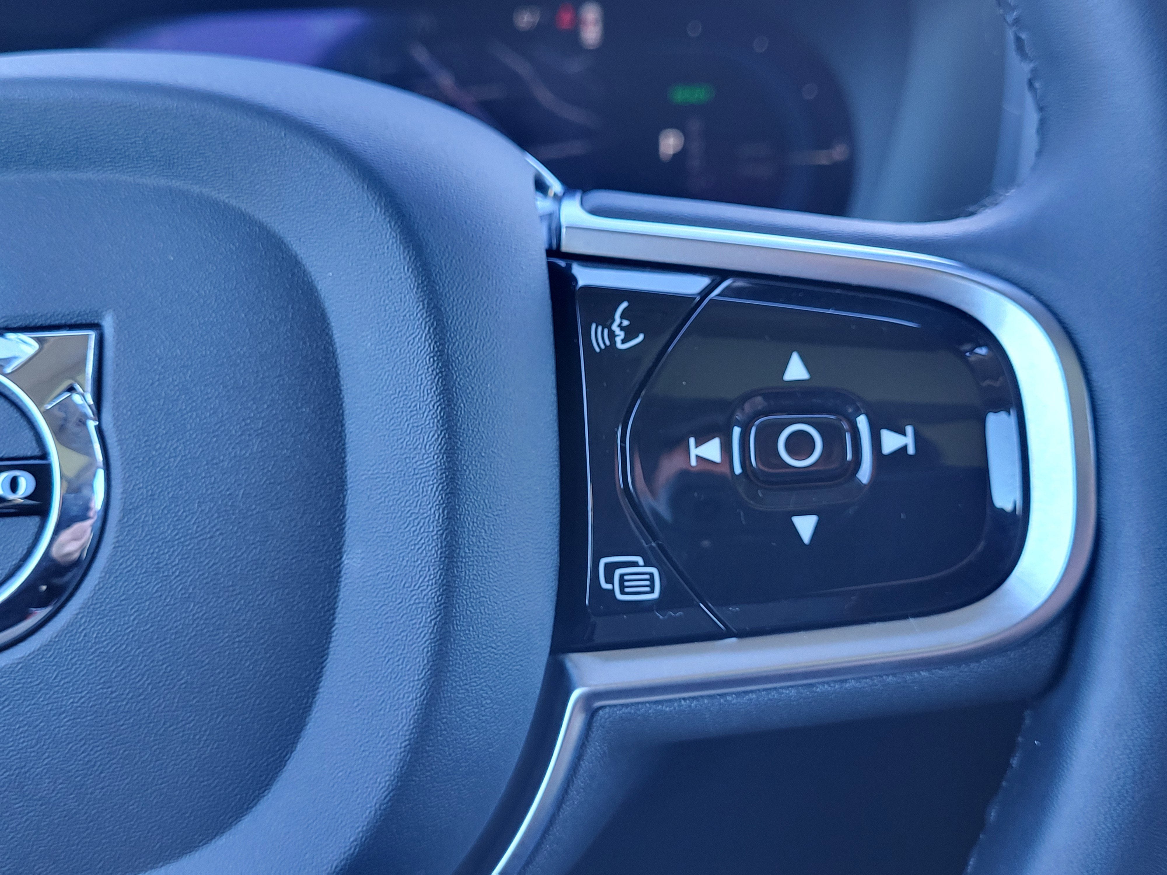 2023 Volvo XC90 Recharge Plug-In Hybrid T8 Plus Bright Theme 7 Passenger