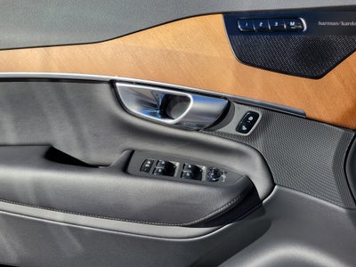 2023 Volvo XC90 Recharge Plug-In Hybrid T8 Plus Bright Theme 7 Passenger