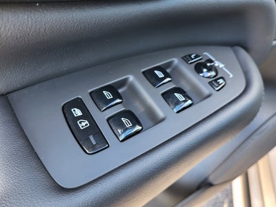 2023 Volvo XC90 Recharge Plug-In Hybrid T8 Plus Bright Theme 7 Passenger