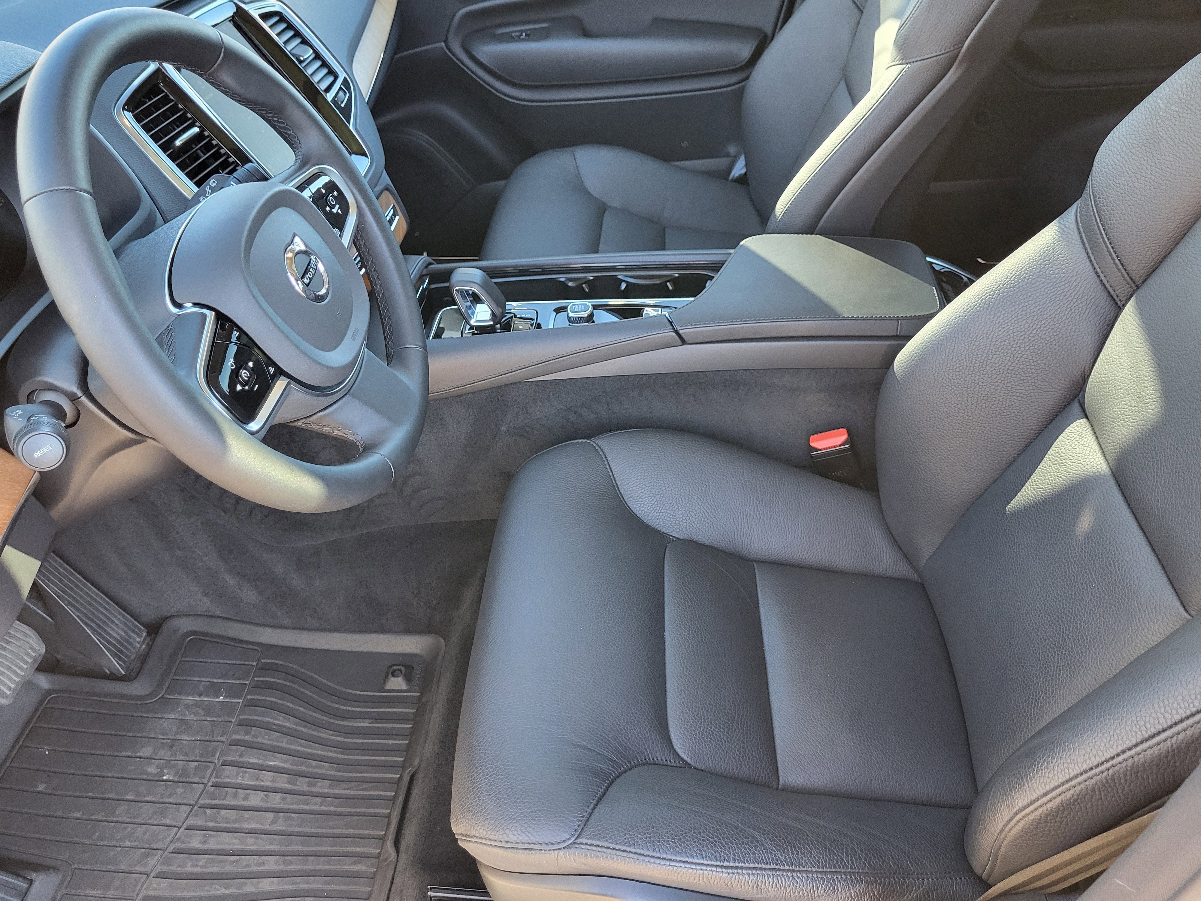 2023 Volvo XC90 Recharge Plug-In Hybrid T8 Plus Bright Theme 7 Passenger