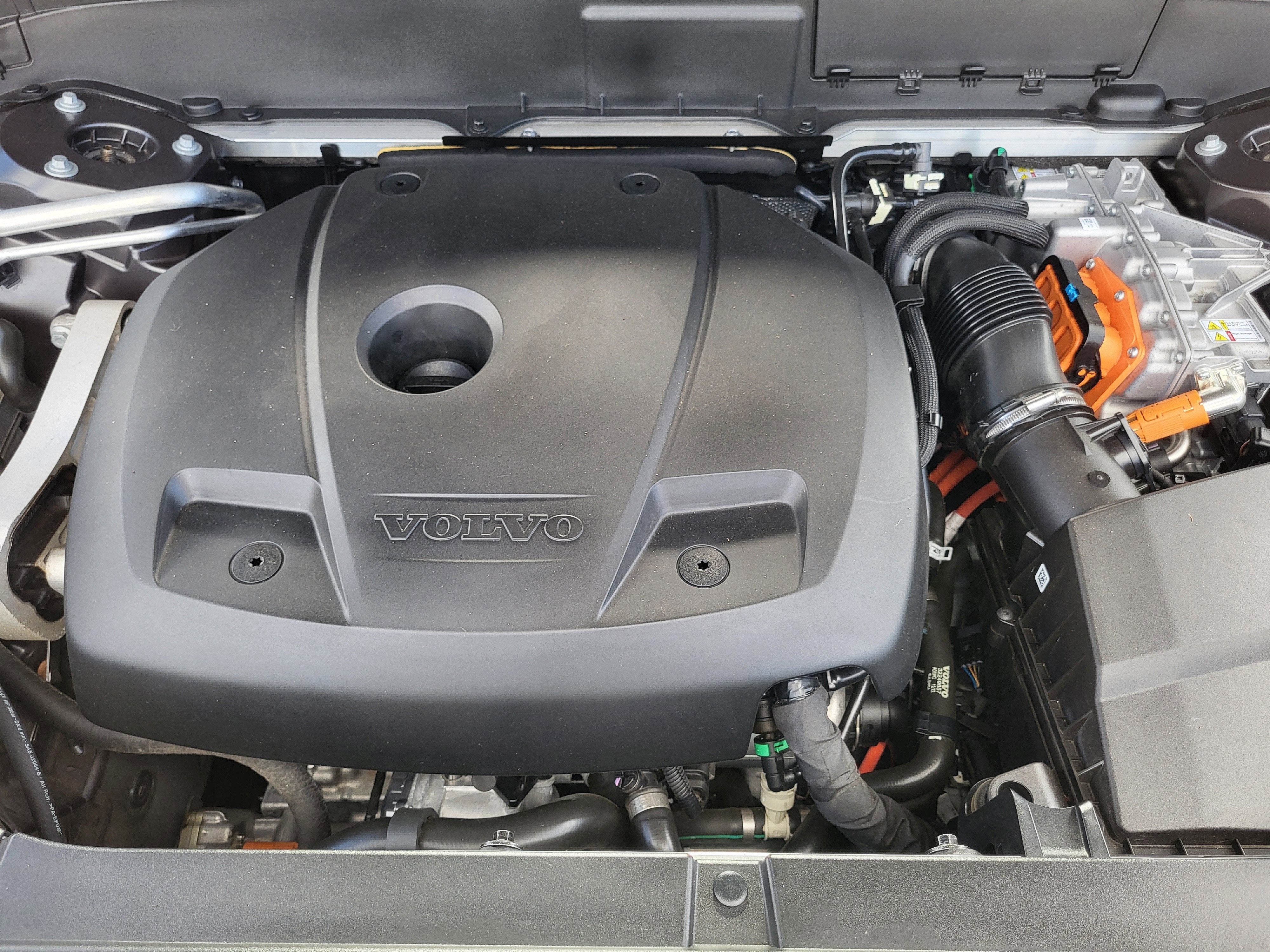 2023 Volvo XC90 Recharge Plug-In Hybrid T8 Plus Dark Theme 7 Passenger