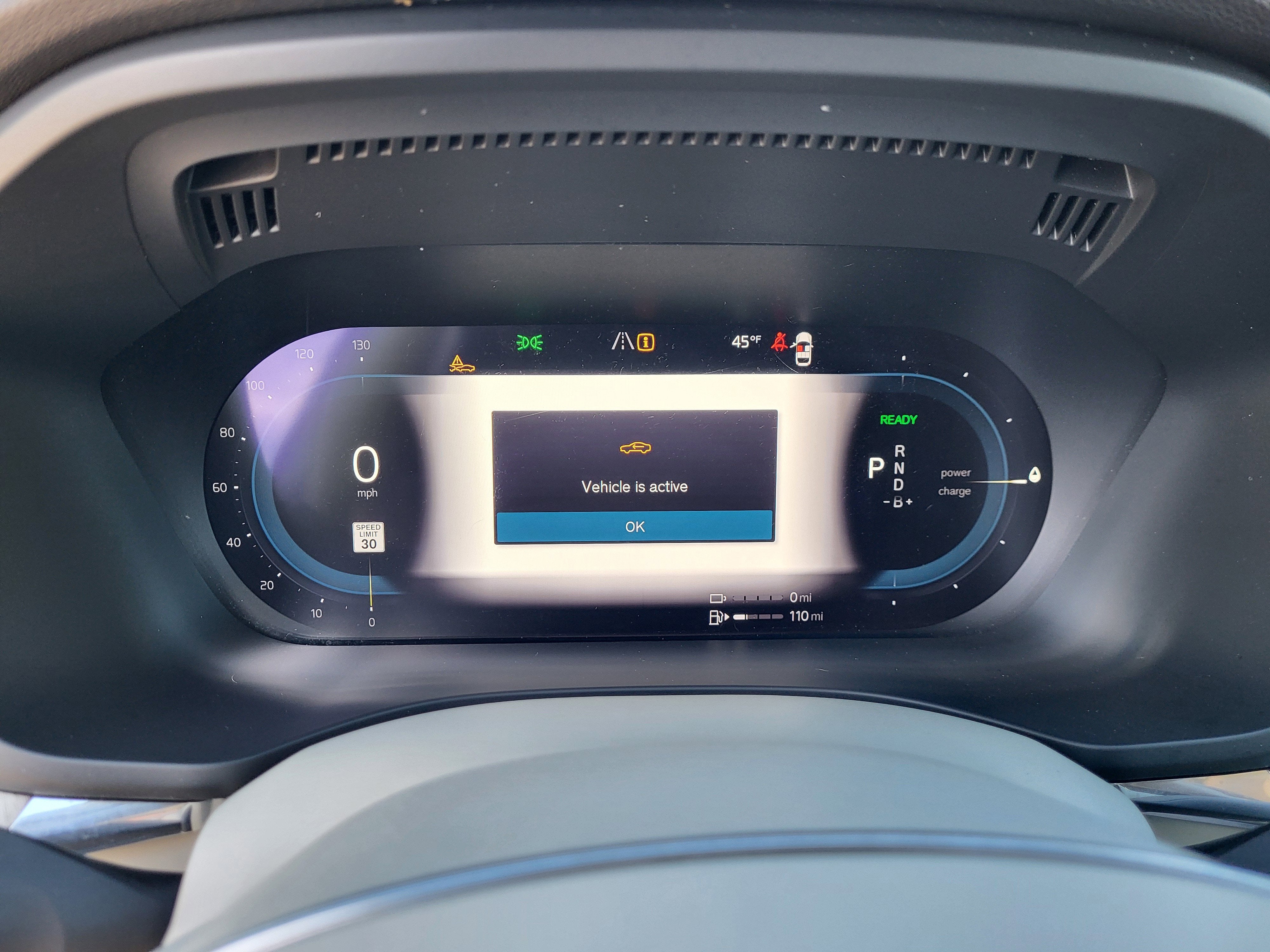 2024 Volvo XC60 Recharge Plug-In Hybrid T8 Plus Dark Theme