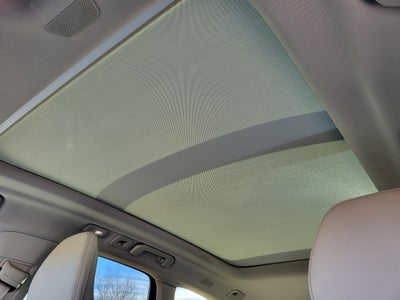 2024 Volvo XC60 Recharge Plug-In Hybrid T8 Plus Dark Theme