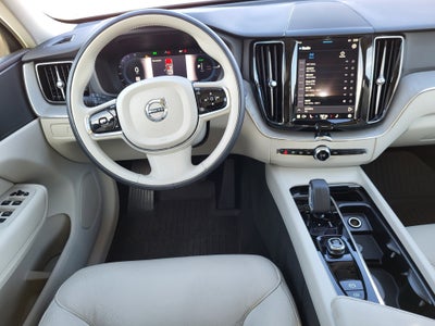 2024 Volvo XC60 Recharge Plug-In Hybrid T8 Plus Dark Theme