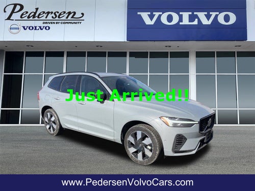 2024 Volvo XC60 Recharge Plug-In Hybrid T8 Plus Dark Theme