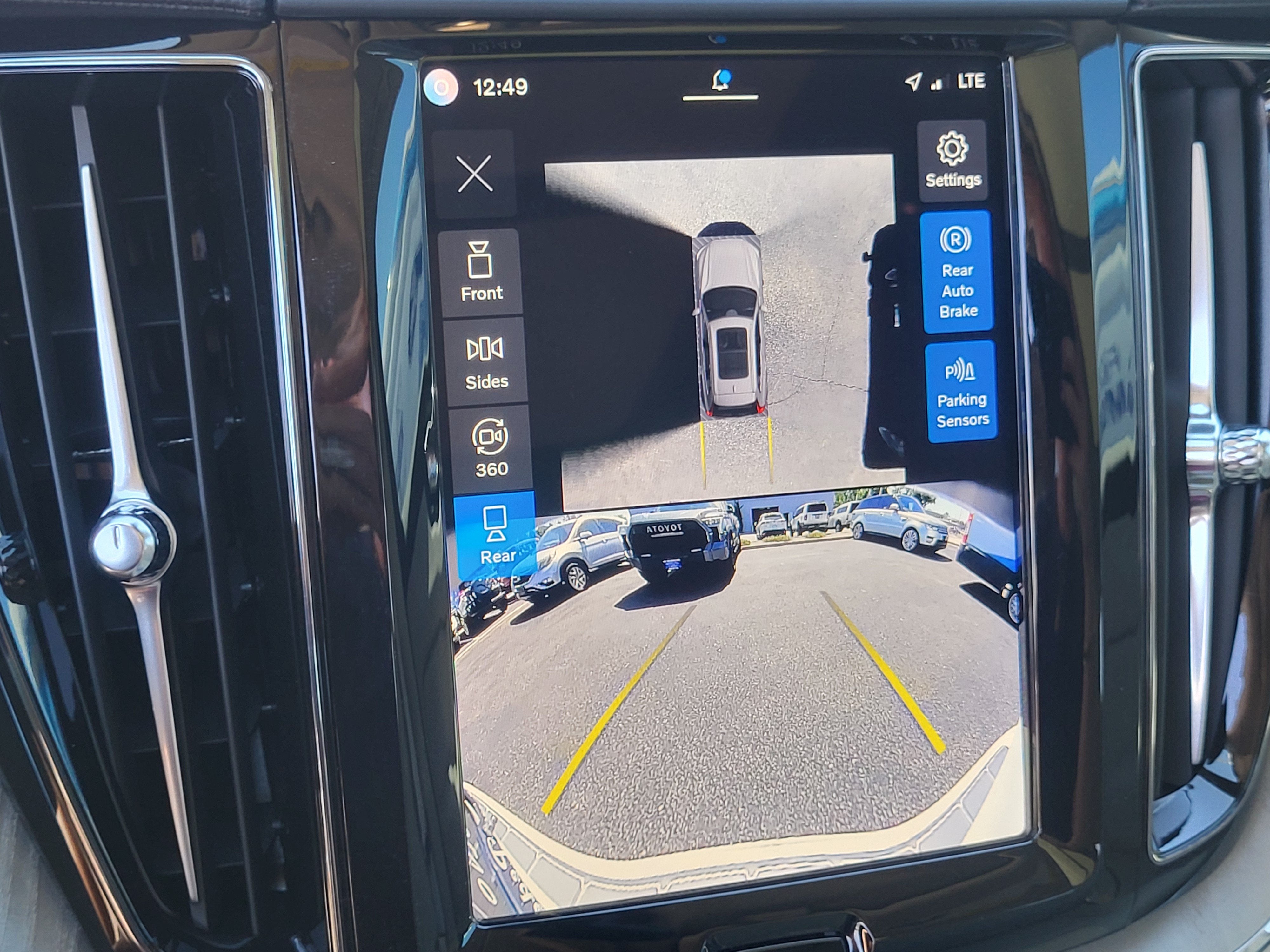 2024 Volvo XC60 Recharge Plug-In Hybrid Ultimate