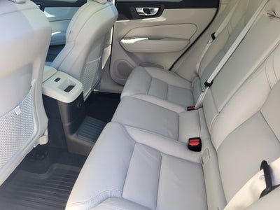 2024 Volvo XC60 Recharge Plug-In Hybrid Ultimate