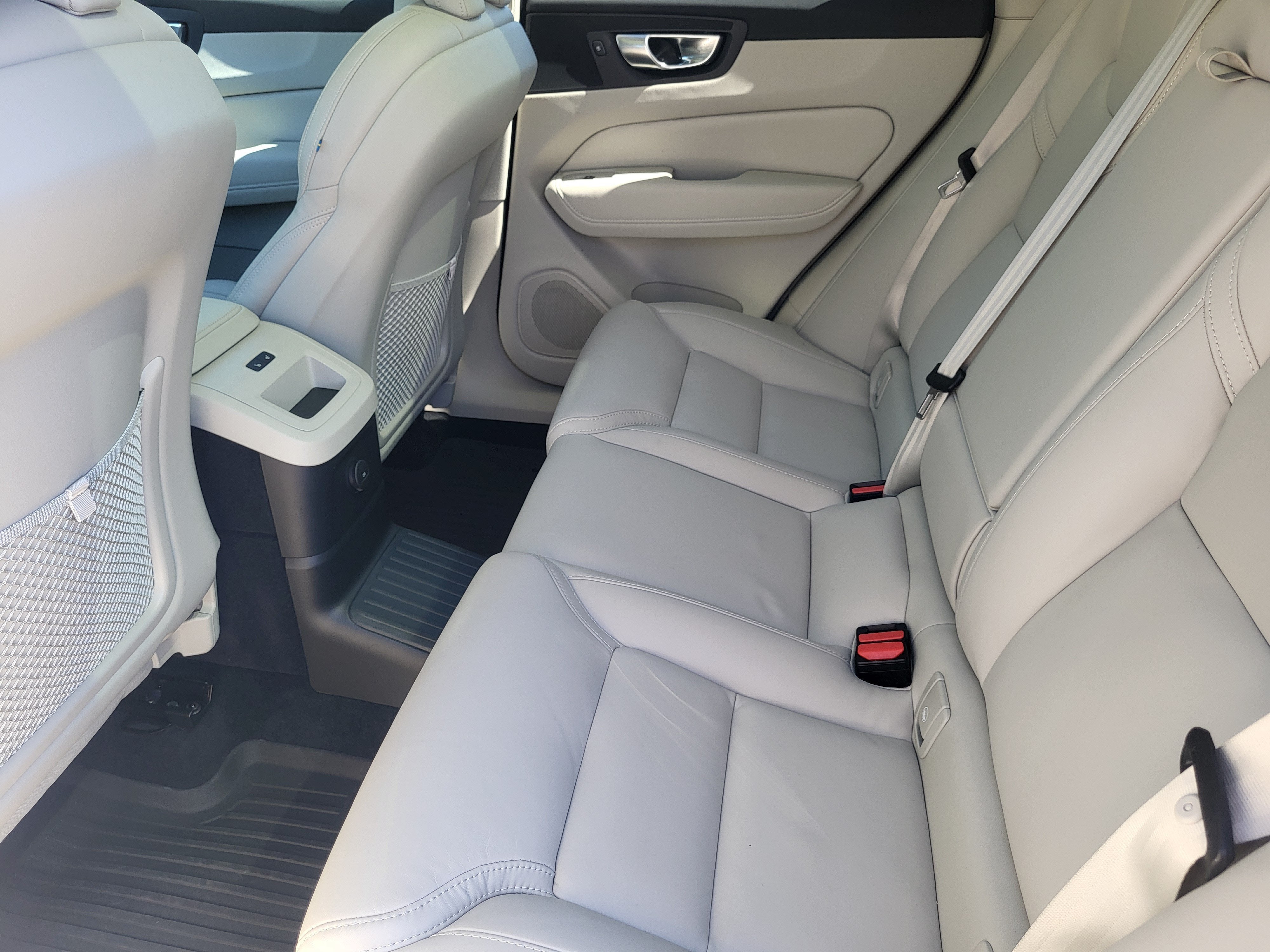 2024 Volvo XC60 Recharge Plug-In Hybrid Ultimate