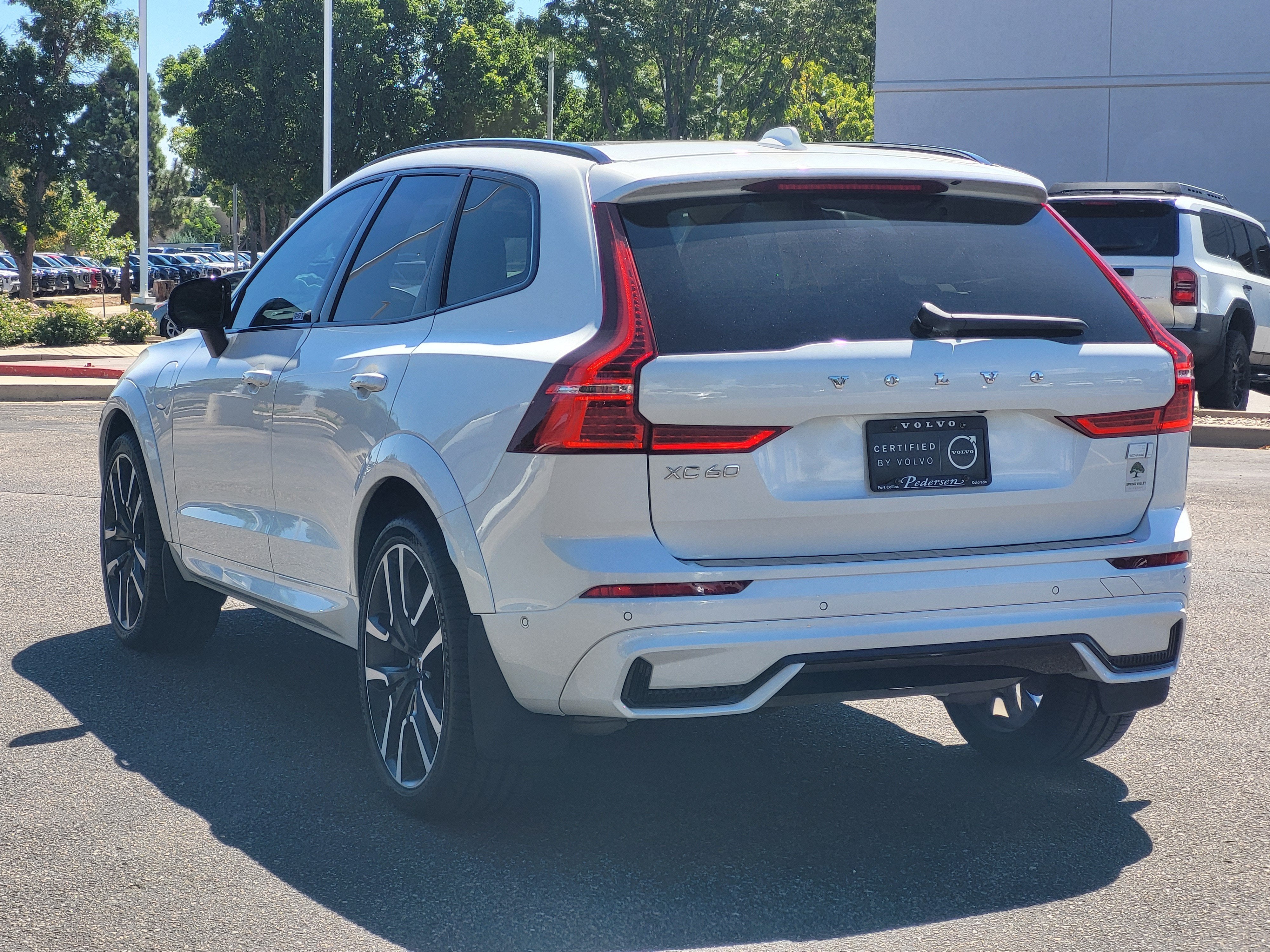 2024 Volvo XC60 Recharge Plug-In Hybrid Ultimate