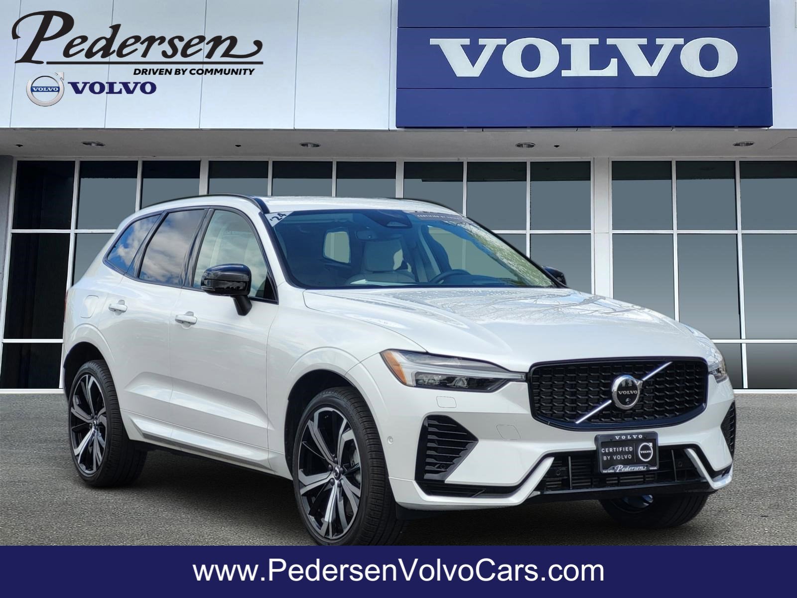 2024 Volvo XC60 Recharge Plug-In Hybrid Ultimate