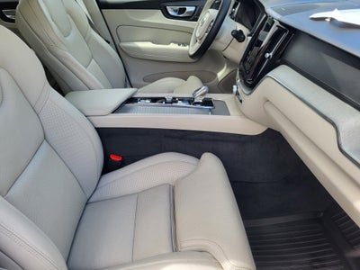 2024 Volvo XC60 Recharge Plug-In Hybrid Ultimate
