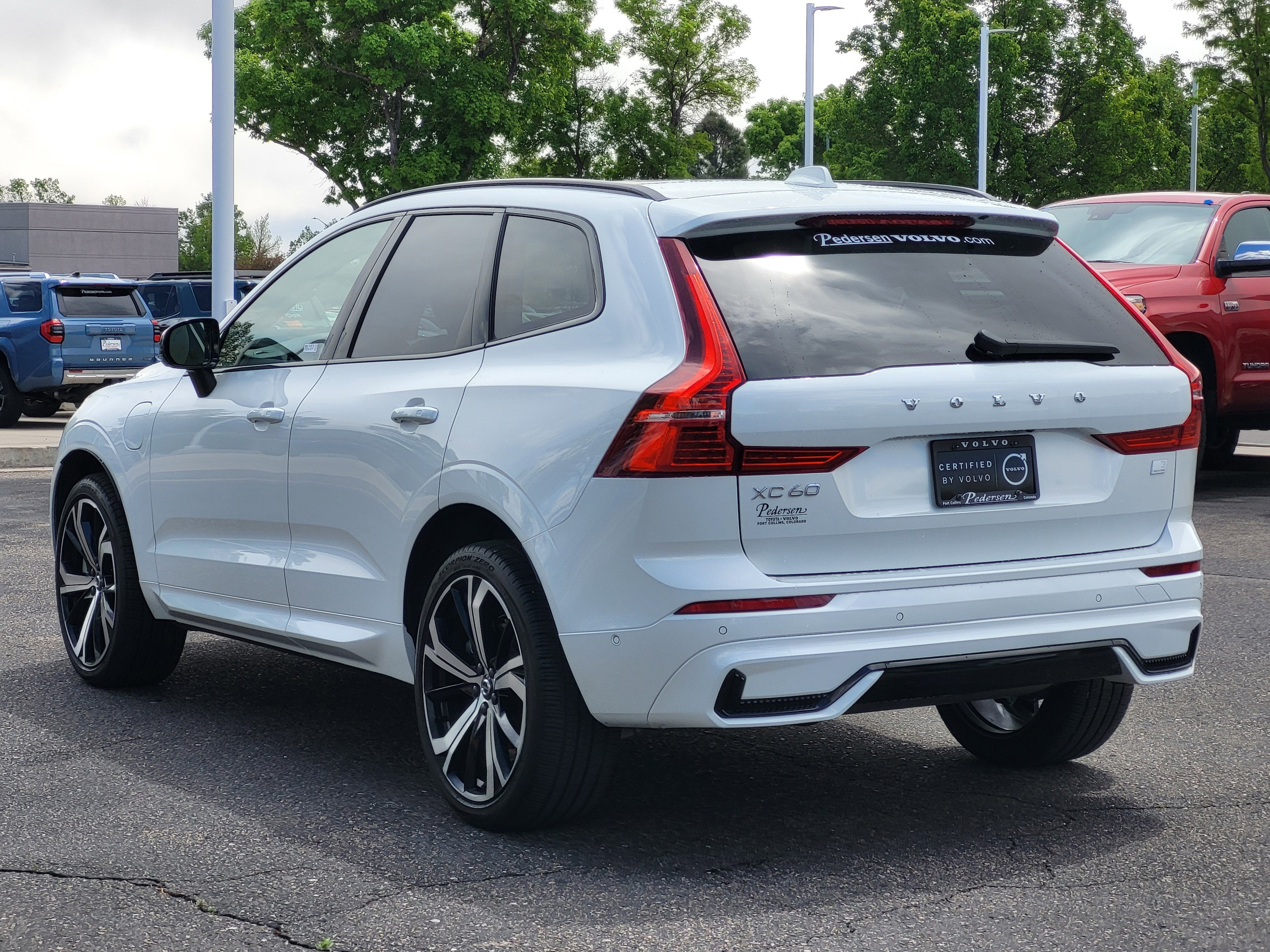 2024 Volvo XC60 Recharge Plug-In Hybrid Ultimate