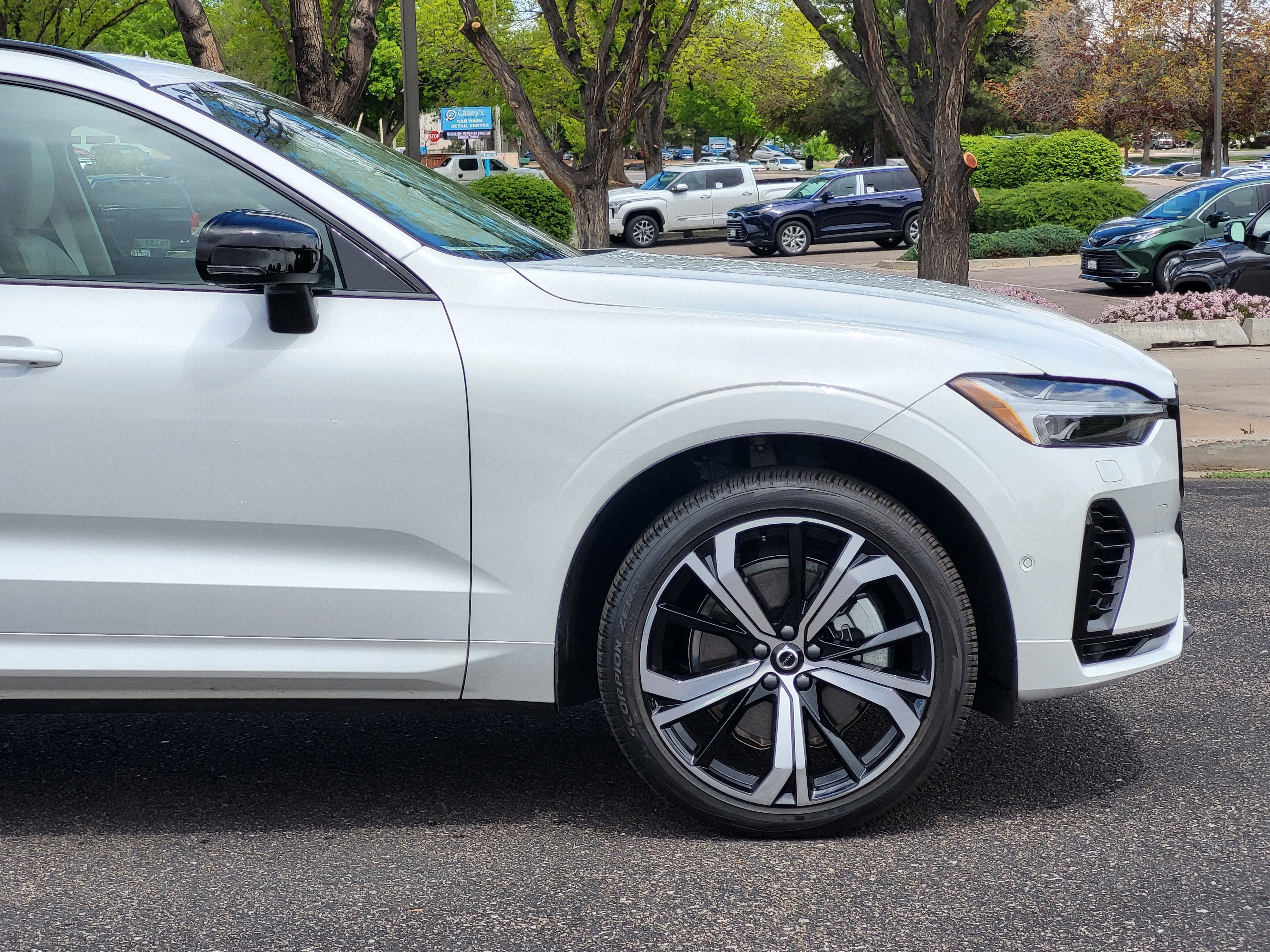 2024 Volvo XC60 Recharge Plug-In Hybrid Ultimate