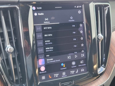 2023 Volvo XC60 B5 Ultimate Bright Theme