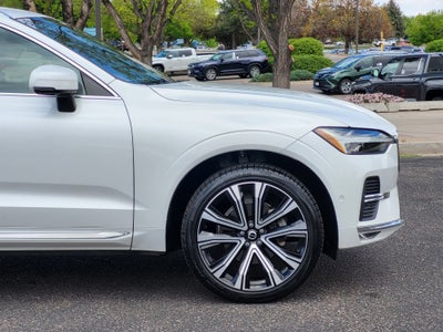 2023 Volvo XC60 B5 Ultimate Bright Theme