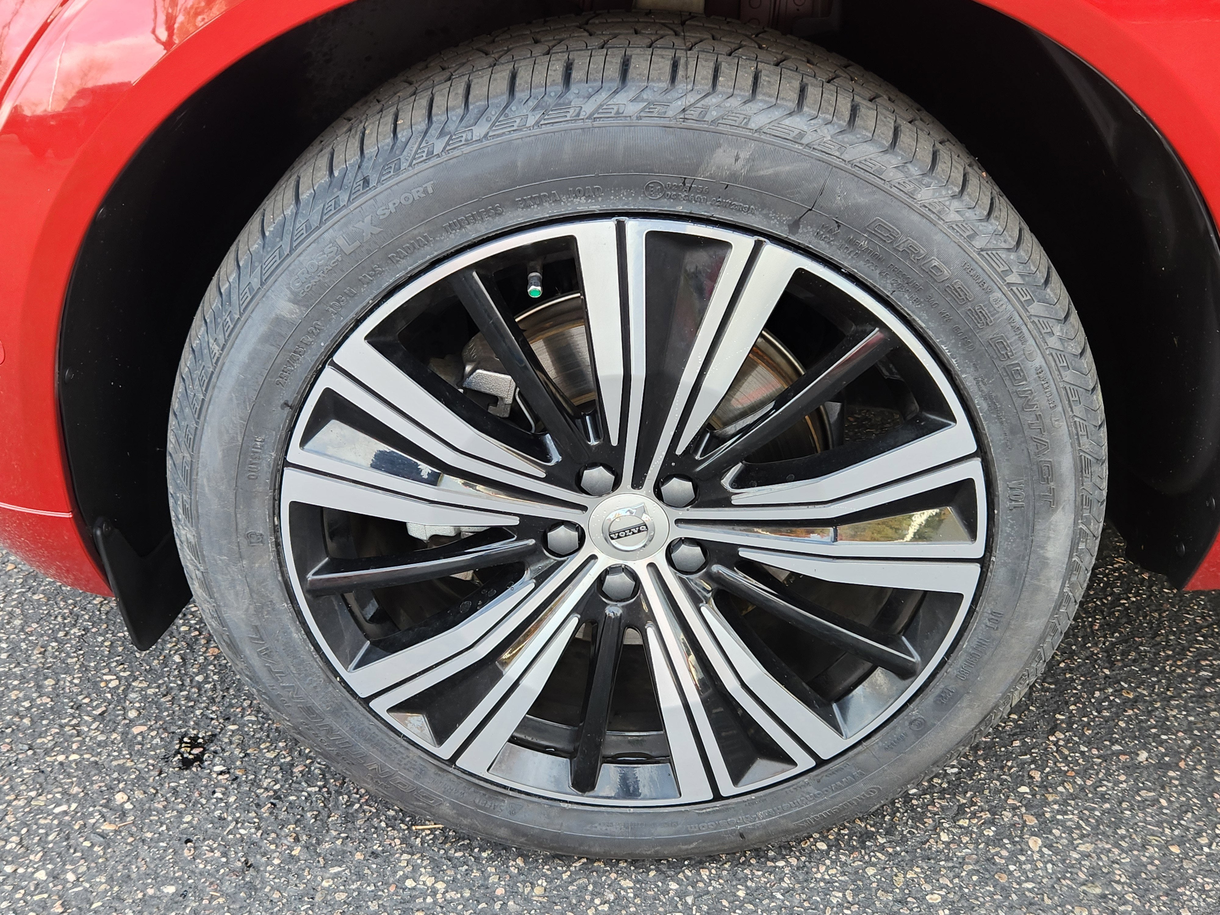 2023 Volvo XC60 B5 Ultimate Bright Theme