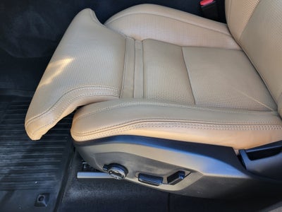 2023 Volvo XC60 B5 Ultimate Bright Theme